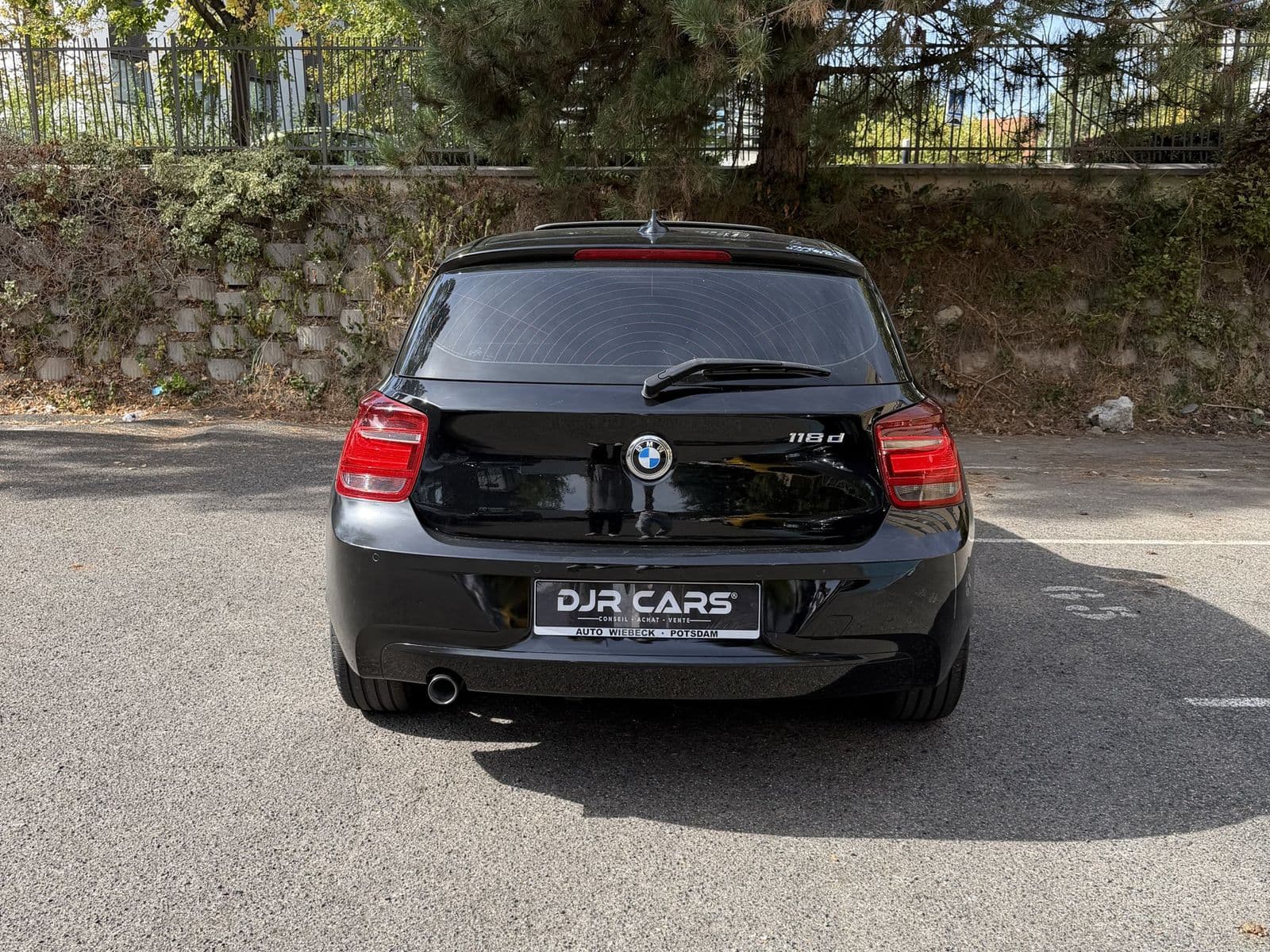 BMW Série 1 F20 118d 143 ch Sport Noir