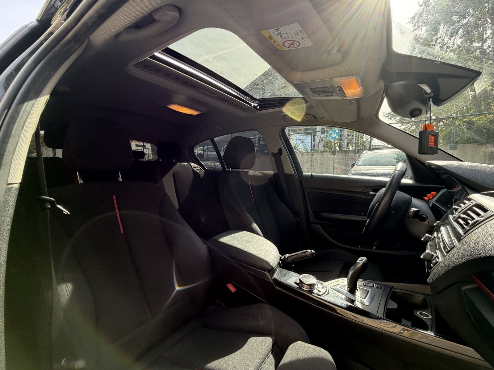 BMW Série 1 F20 118d 143 ch Sport Noir