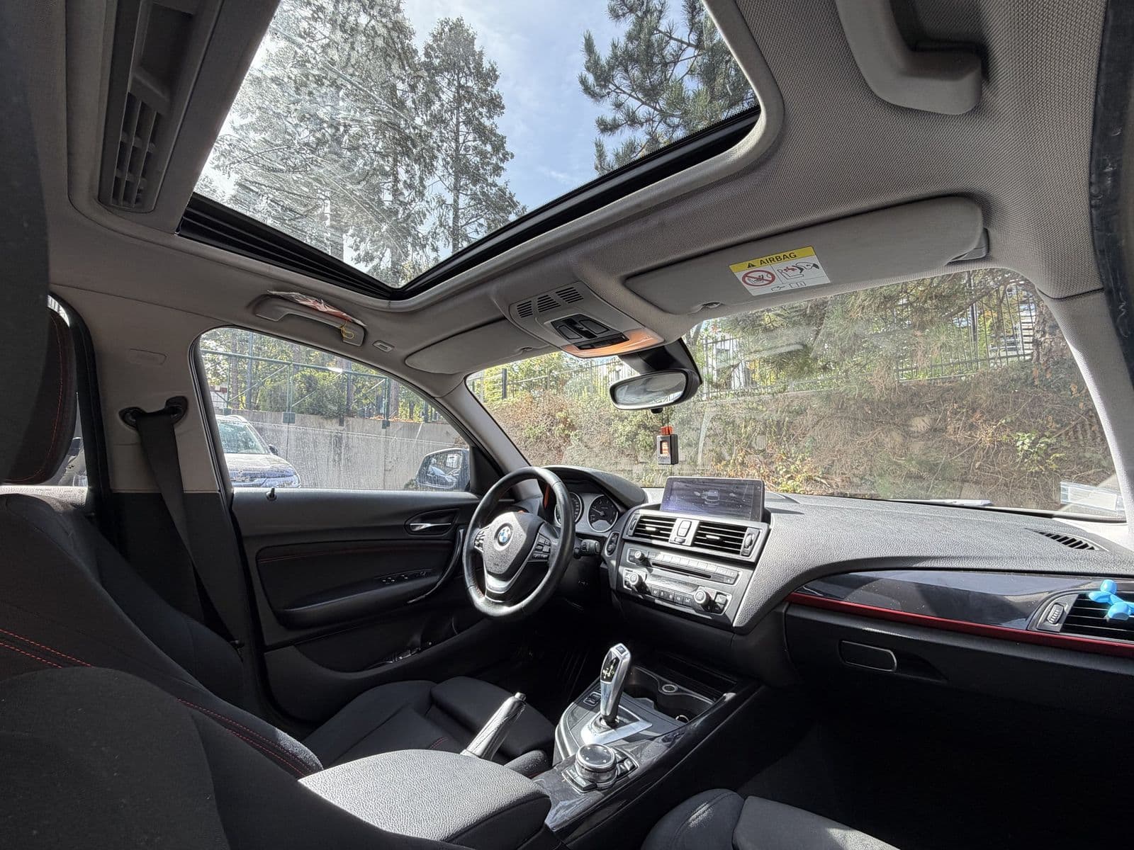 BMW Série 1 F20 118d 143 ch Sport Noir