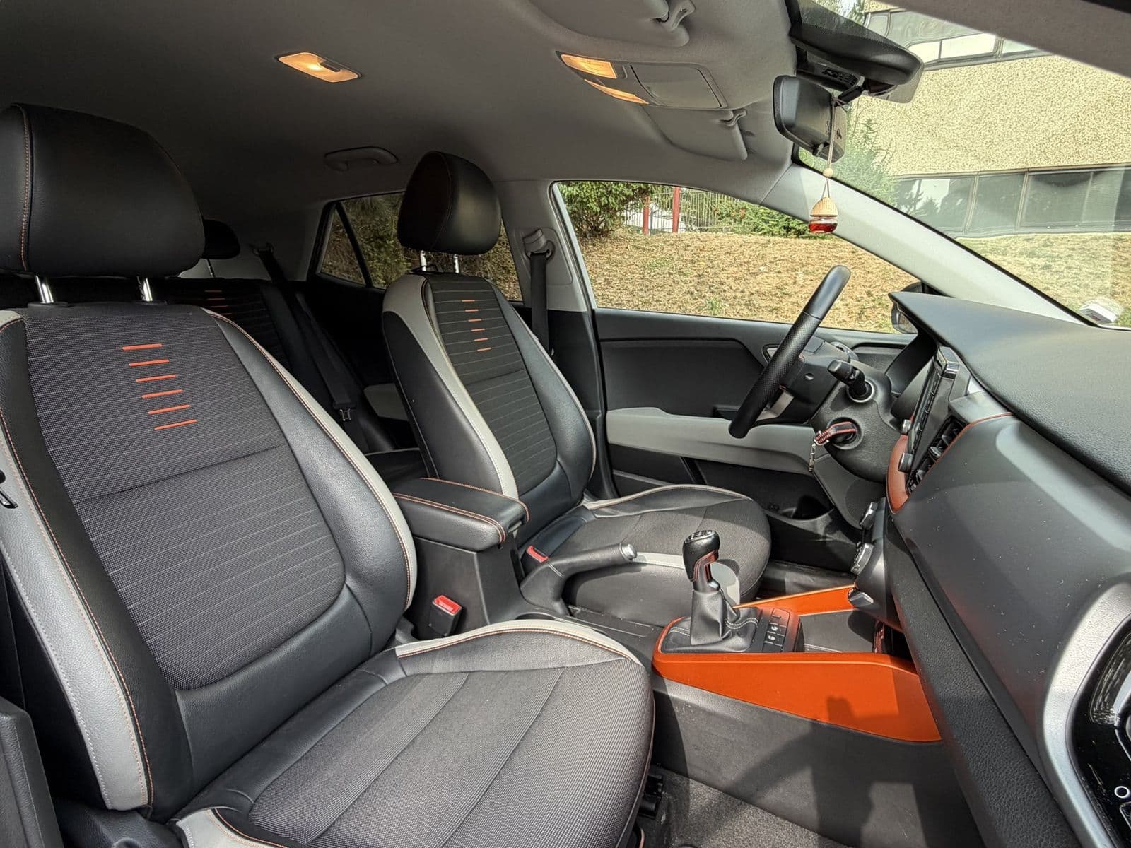 Kia Stonic 1.0 T-GDi 120 ch ISG BVM6 Design Gris