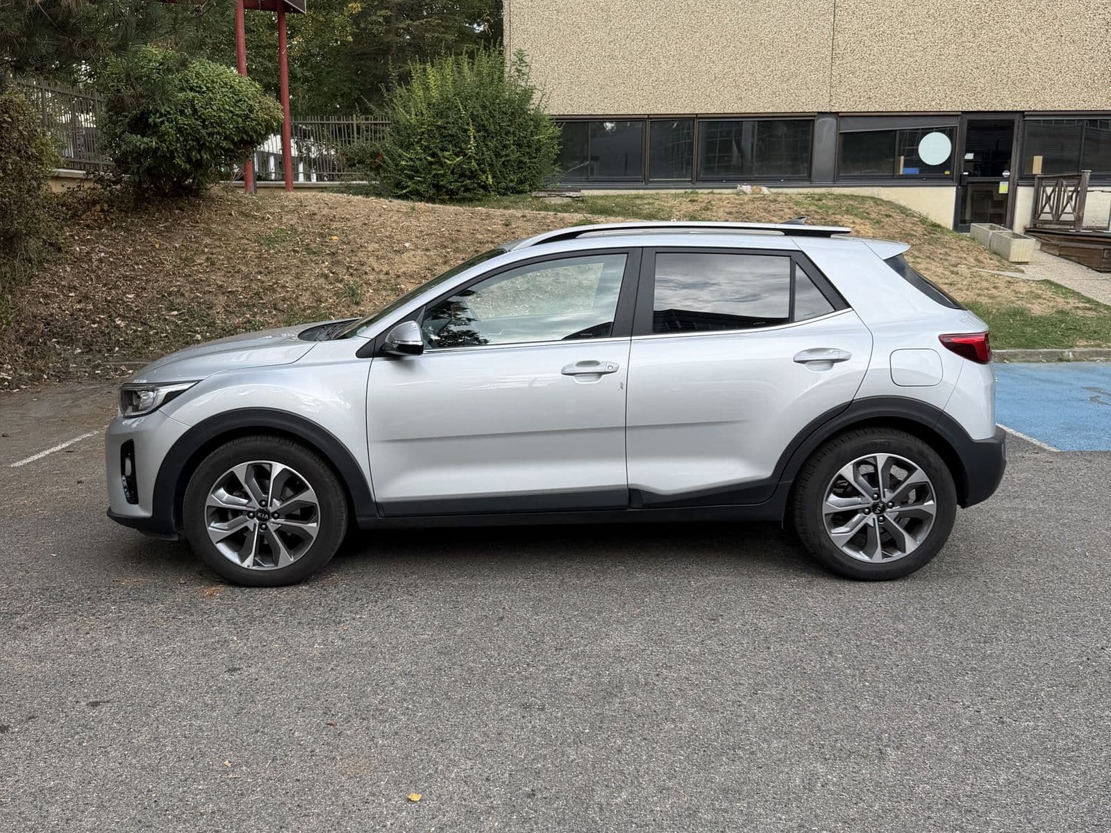 Kia Stonic 1.0 T-GDi 120 ch ISG BVM6 Design Gris