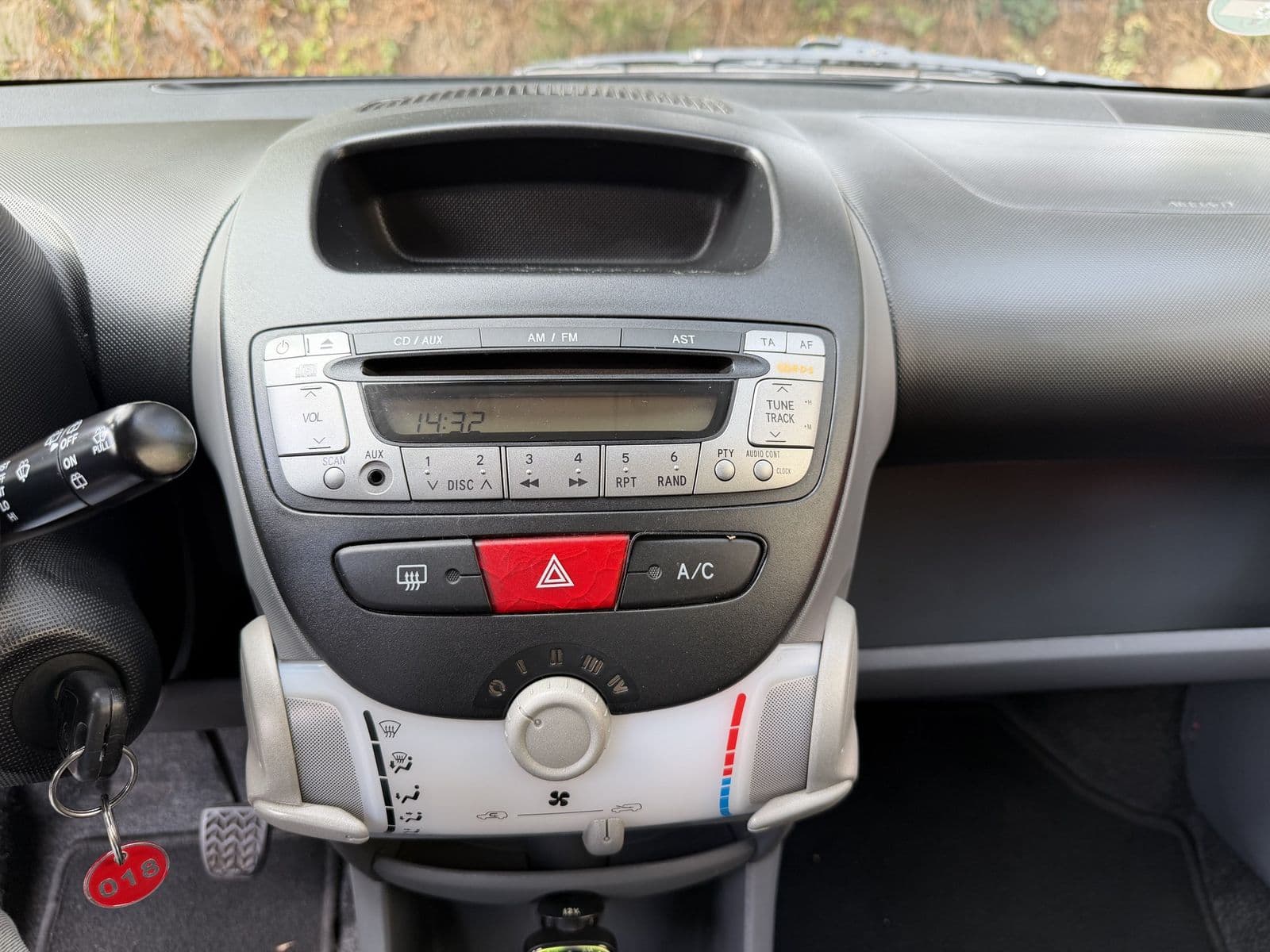 Citroën C1 1.0i 68 ch Chrono SensoDrive Rouge