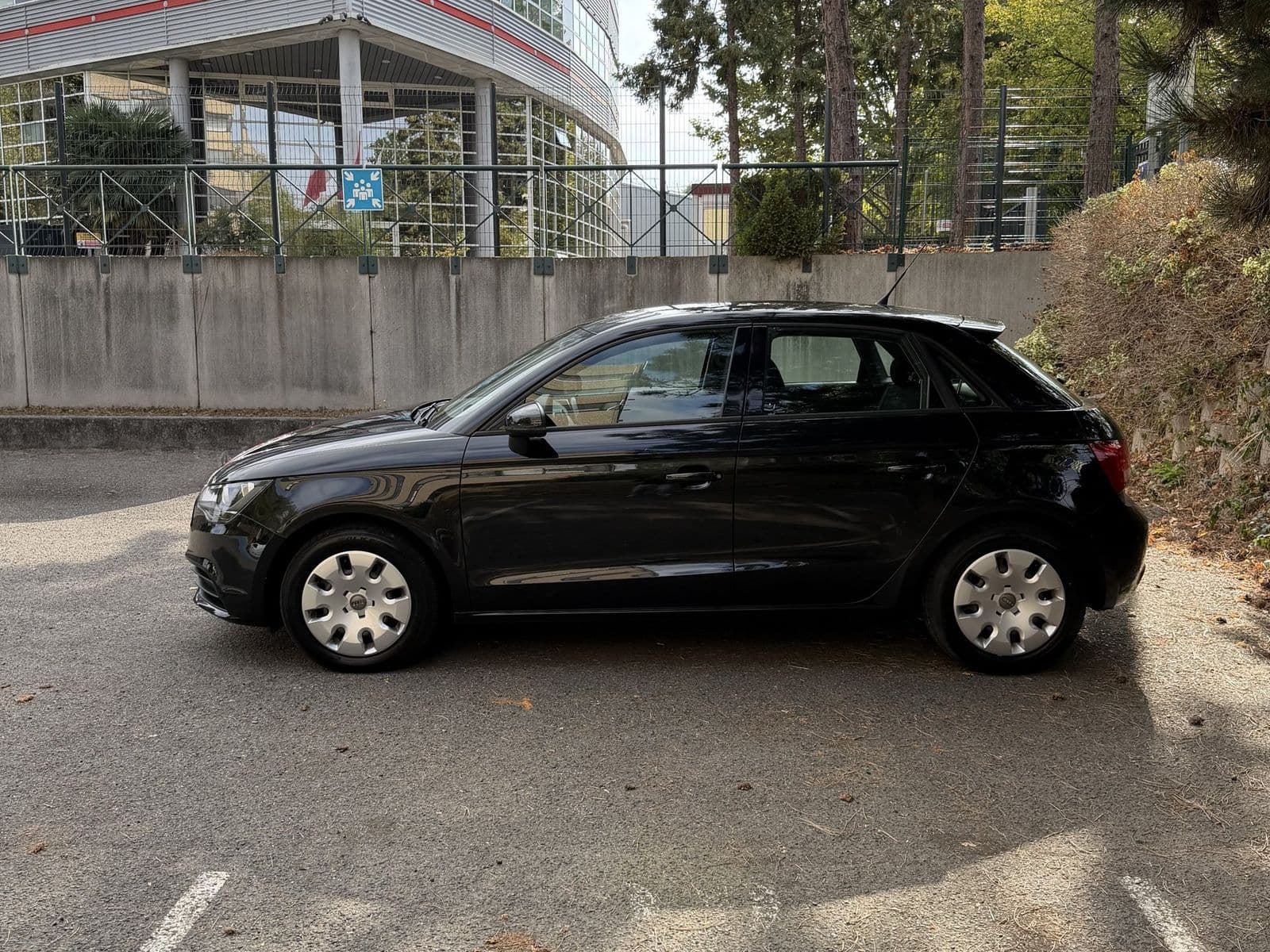 Audi A1 Sportback 1.2 TFSI 86 ch Ambition Noir