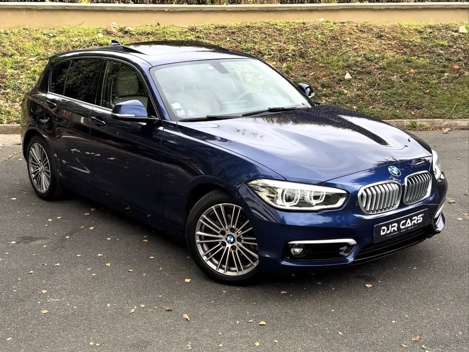 BMW Série 1 Urban Line Bleu marine