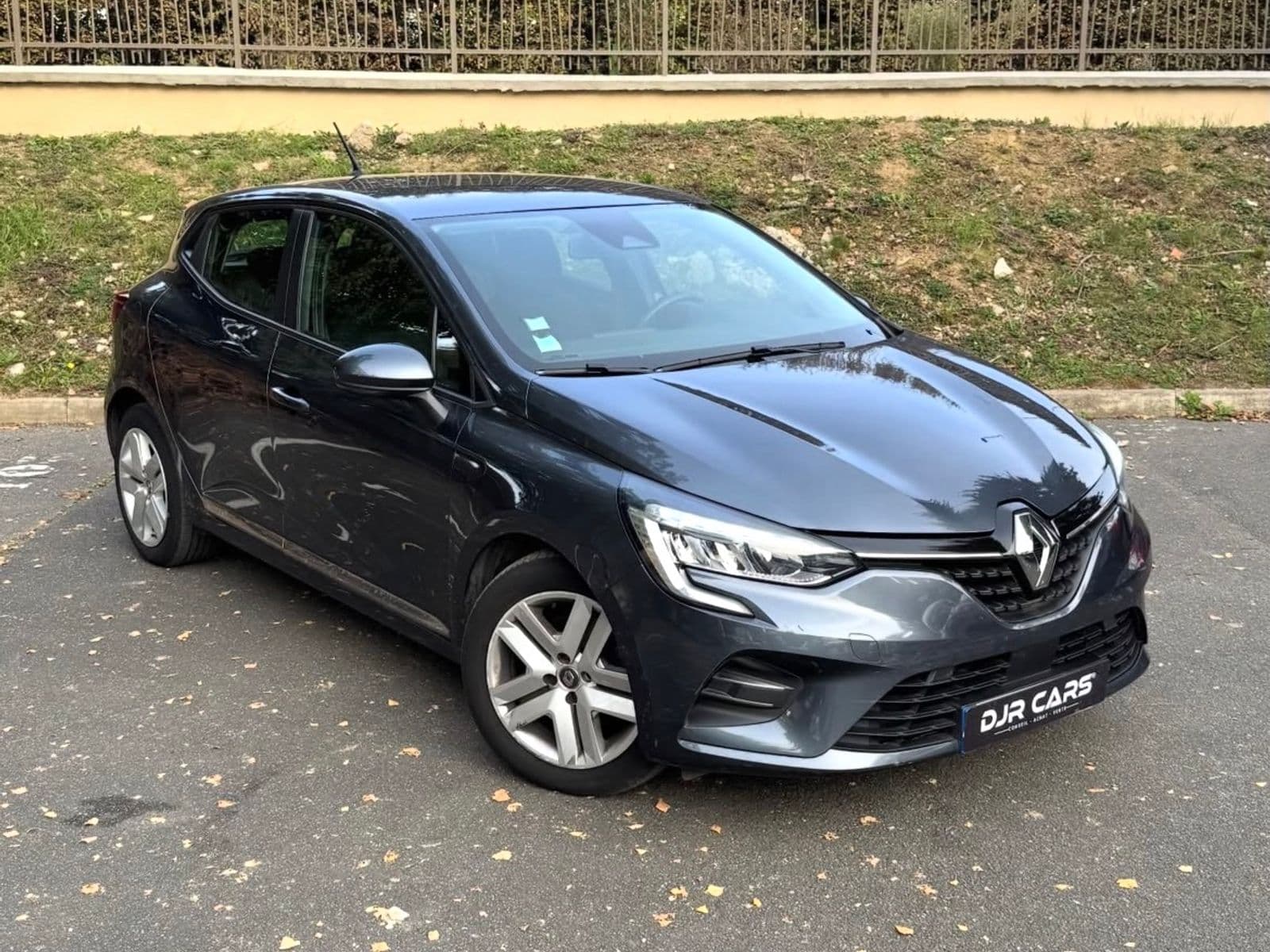 Renault Clio V  Gris foncé