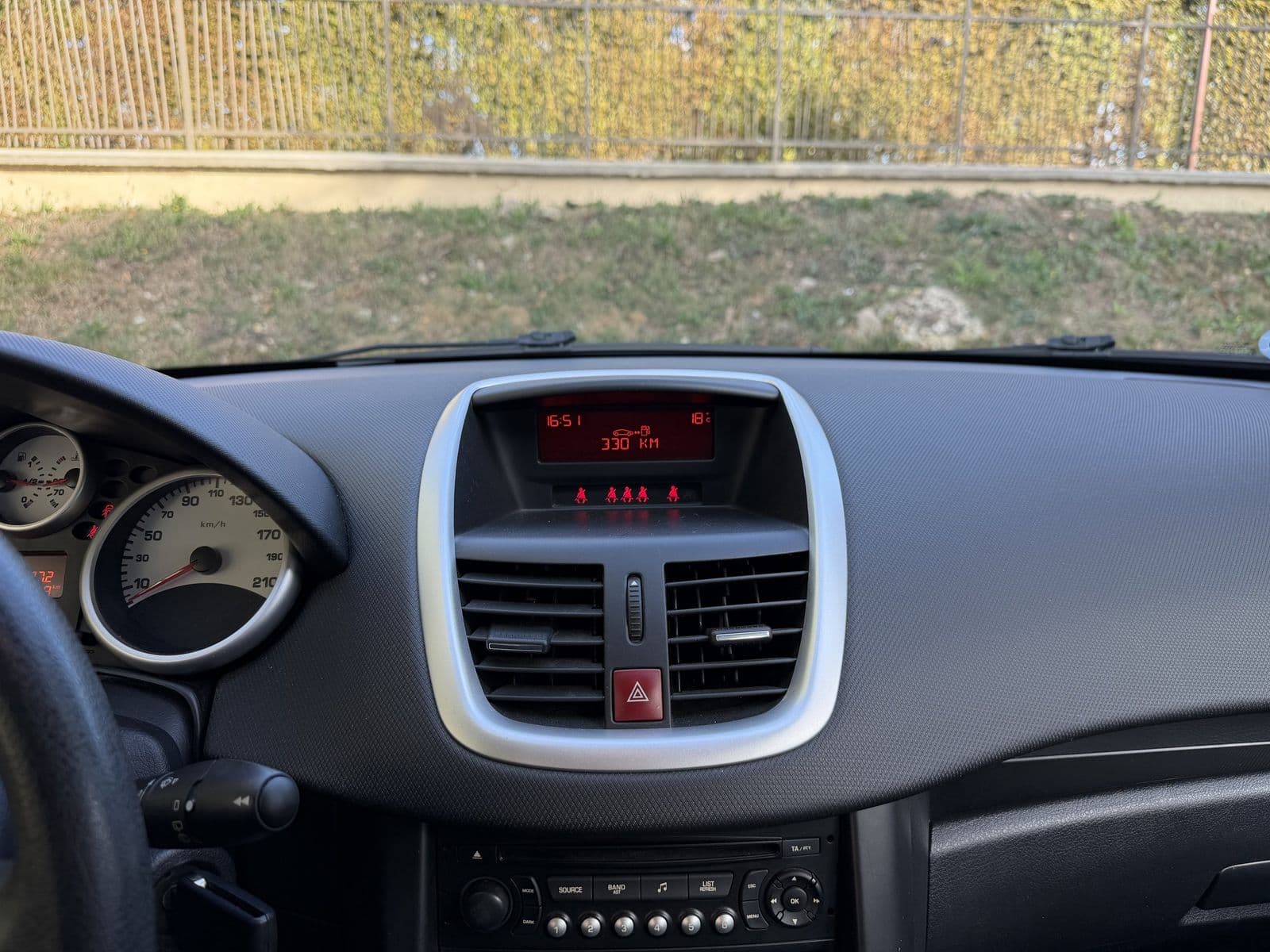 Peugeot 207 1.6 HDi 90 ch Premium Gris