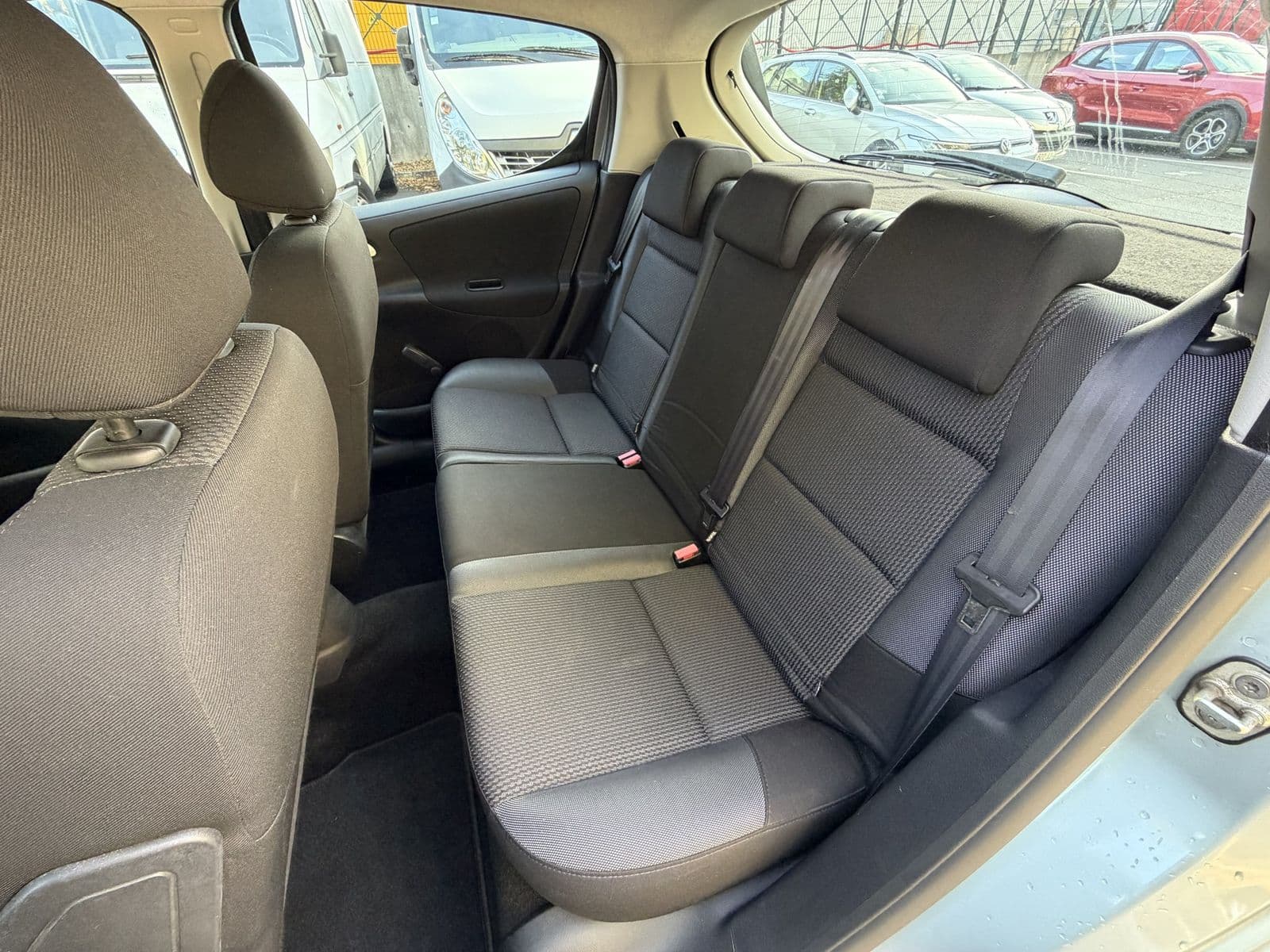 Peugeot 207 1.6 HDi 90 ch Premium Gris