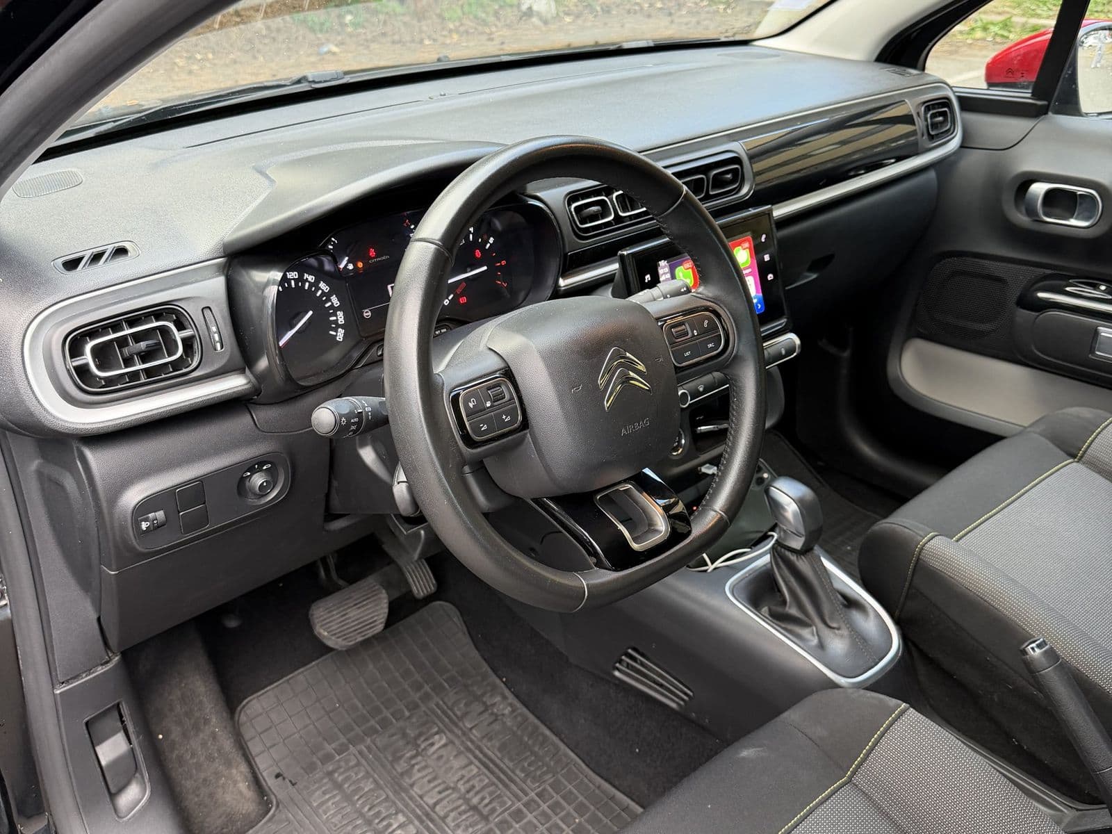Citroën C3 III 1.2 PureTech 110 ch SS EAT6 Shine Noir