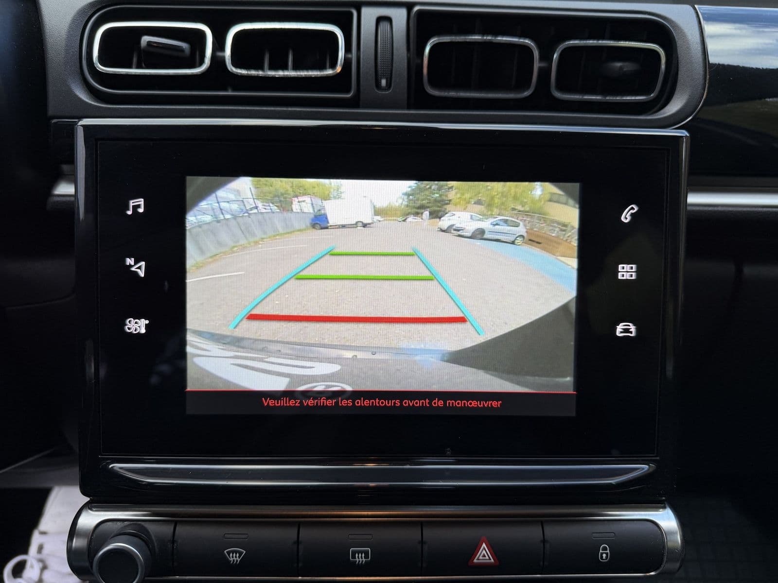 Citroën C3 III 1.2 PureTech 110 ch SS EAT6 Shine Noir