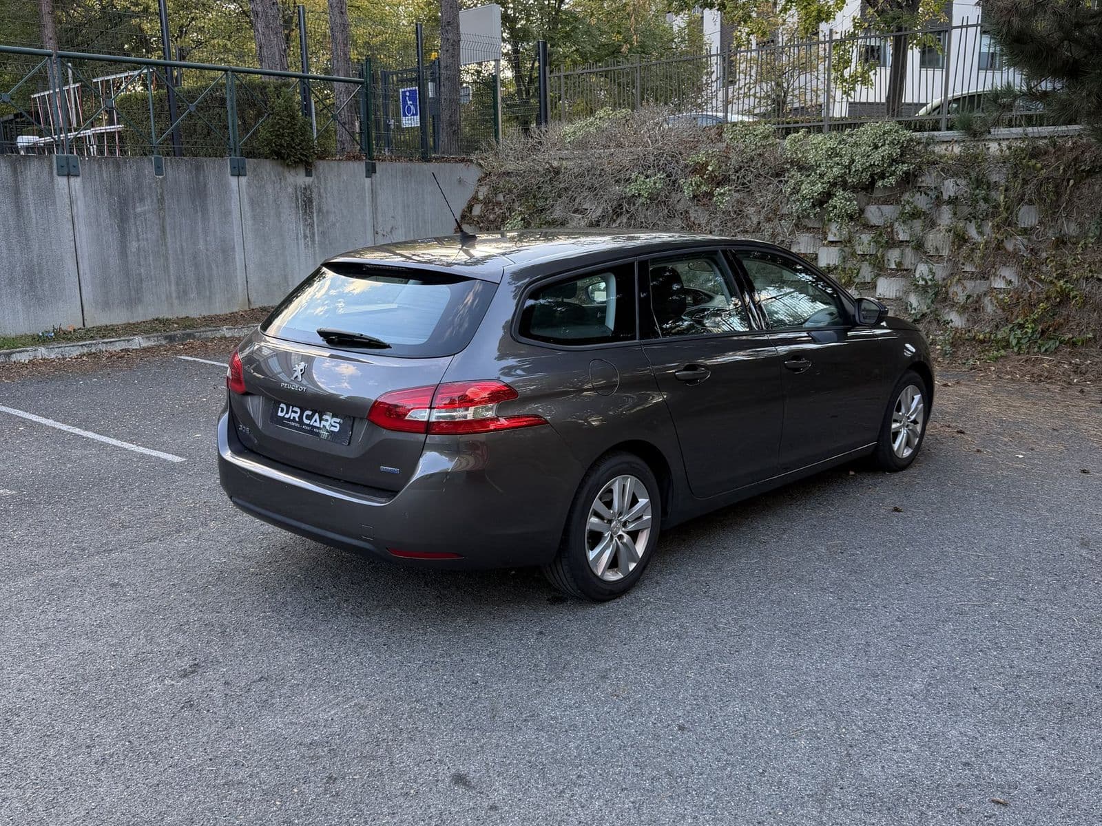 Peugeot 308 SW 1.6 BlueHDi 120 ch BVM6 Active Business Marron