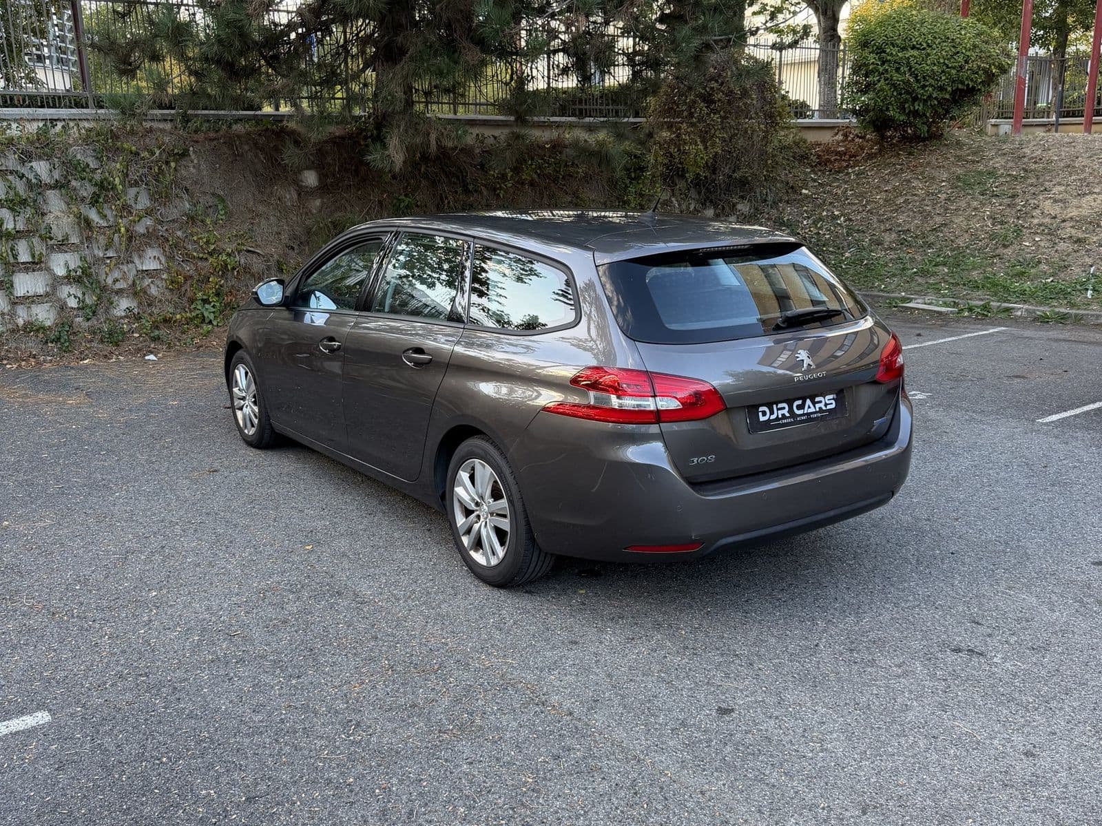 Peugeot 308 SW 1.6 BlueHDi 120 ch BVM6 Active Business Marron