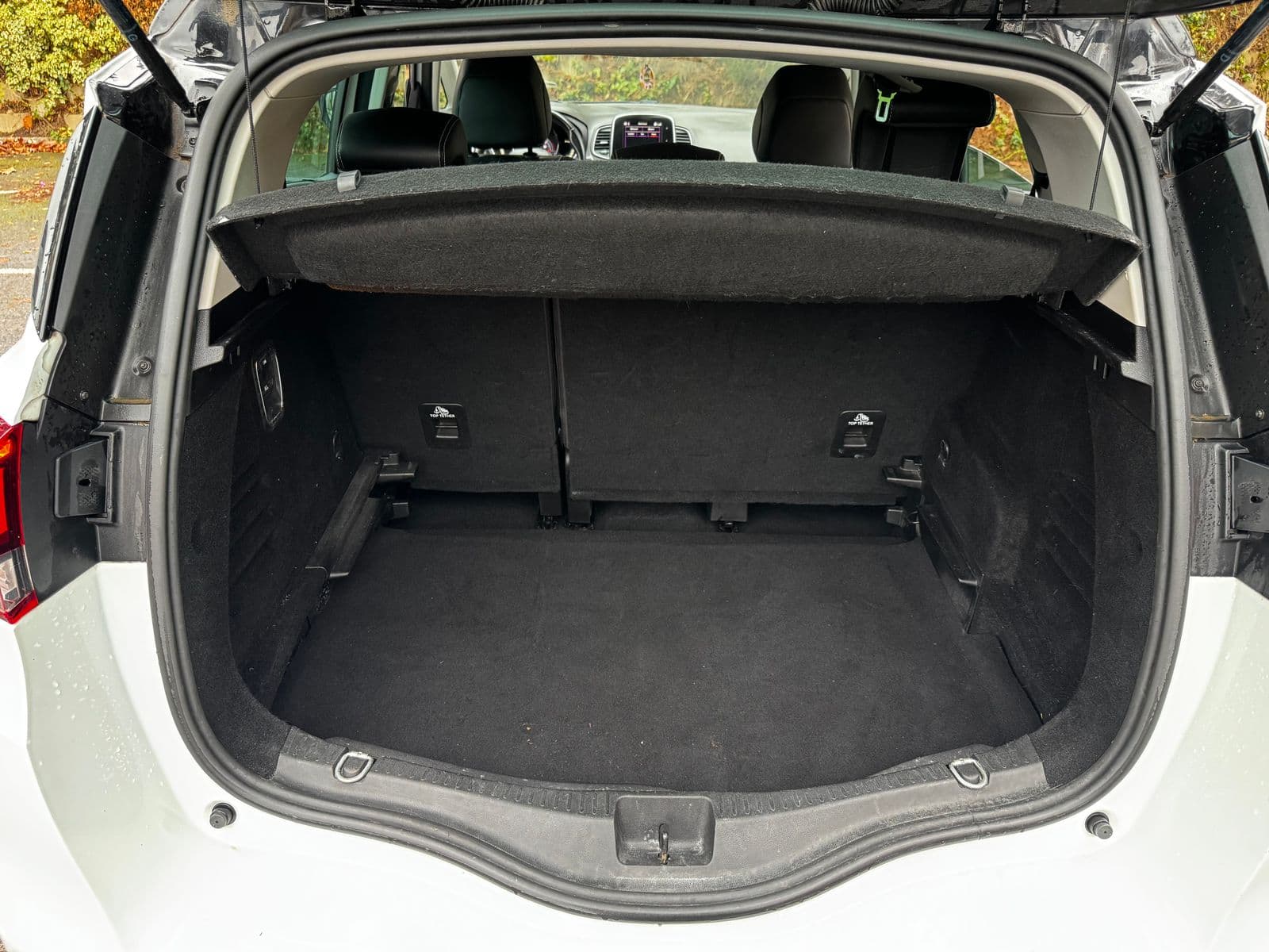 Renault Scénic IV 1.5 dCi 110 ch EDC Intens Blanc