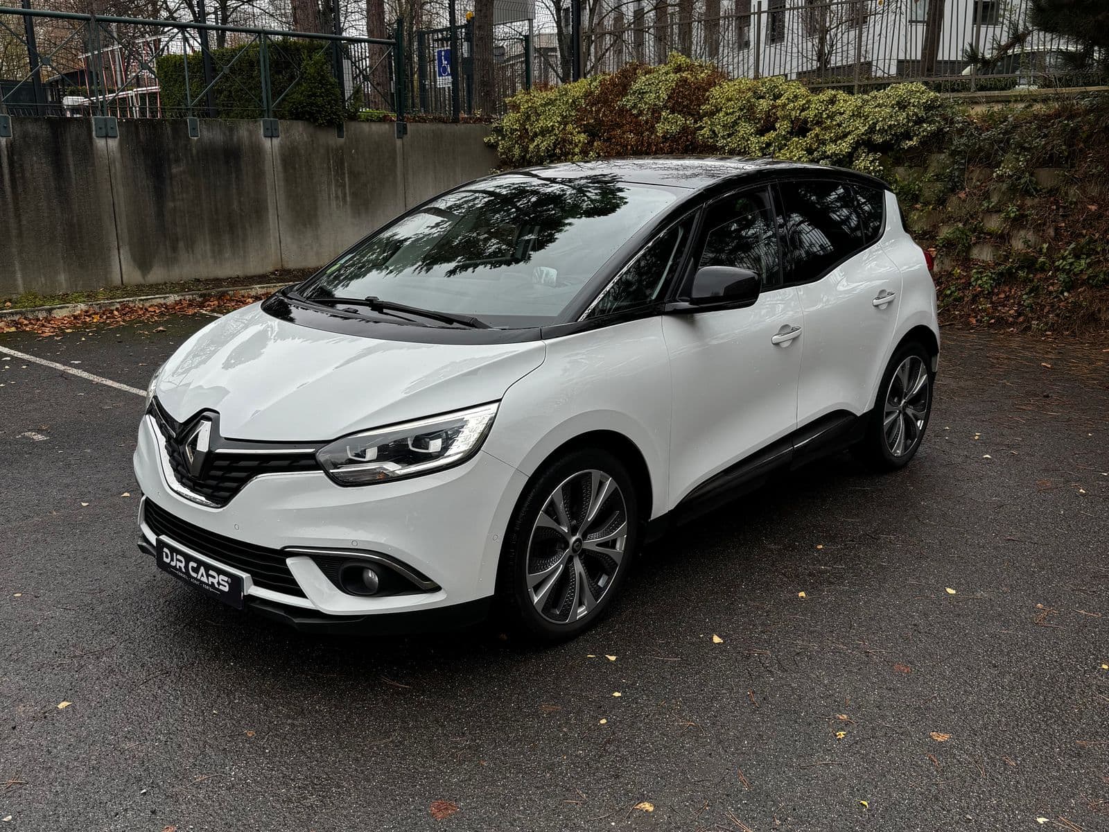 Renault Scénic IV 1.5 dCi 110 ch EDC Intens Blanc