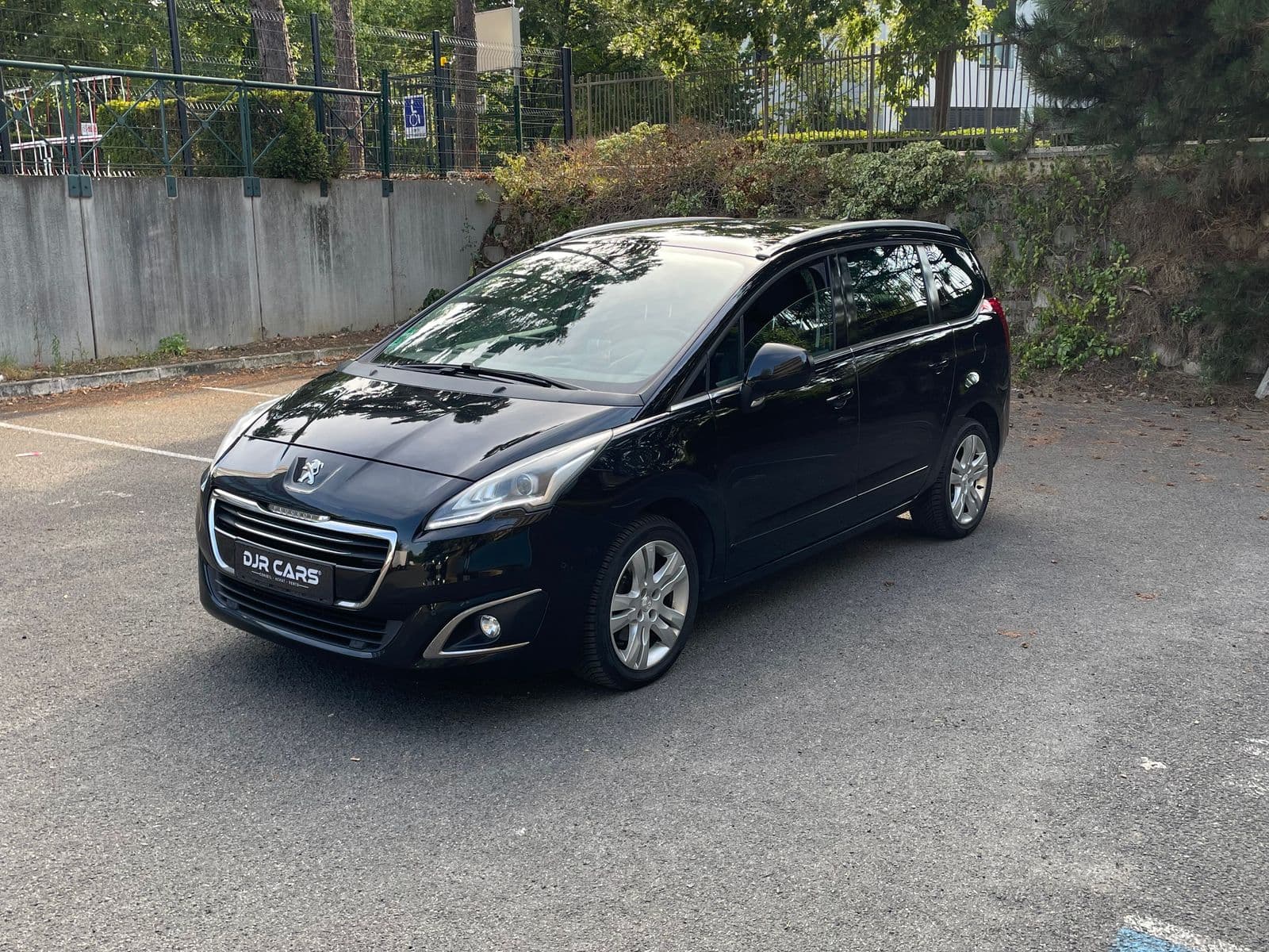 Peugeot 5008 Allure 7 places Noir