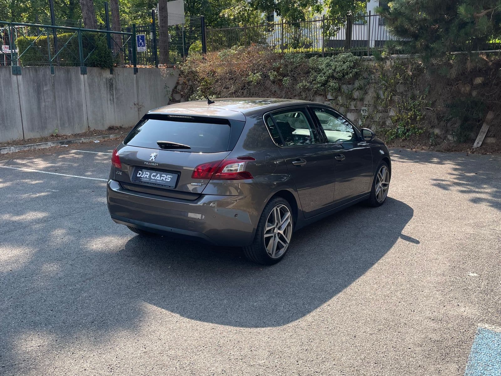 Peugeot 308 2.0 BlueHDi 150 ch EAT6 Allure Marron