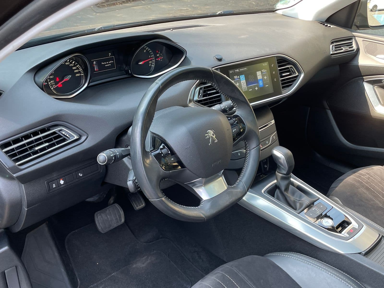 Peugeot 308 2.0 BlueHDi 150 ch EAT6 Allure Marron