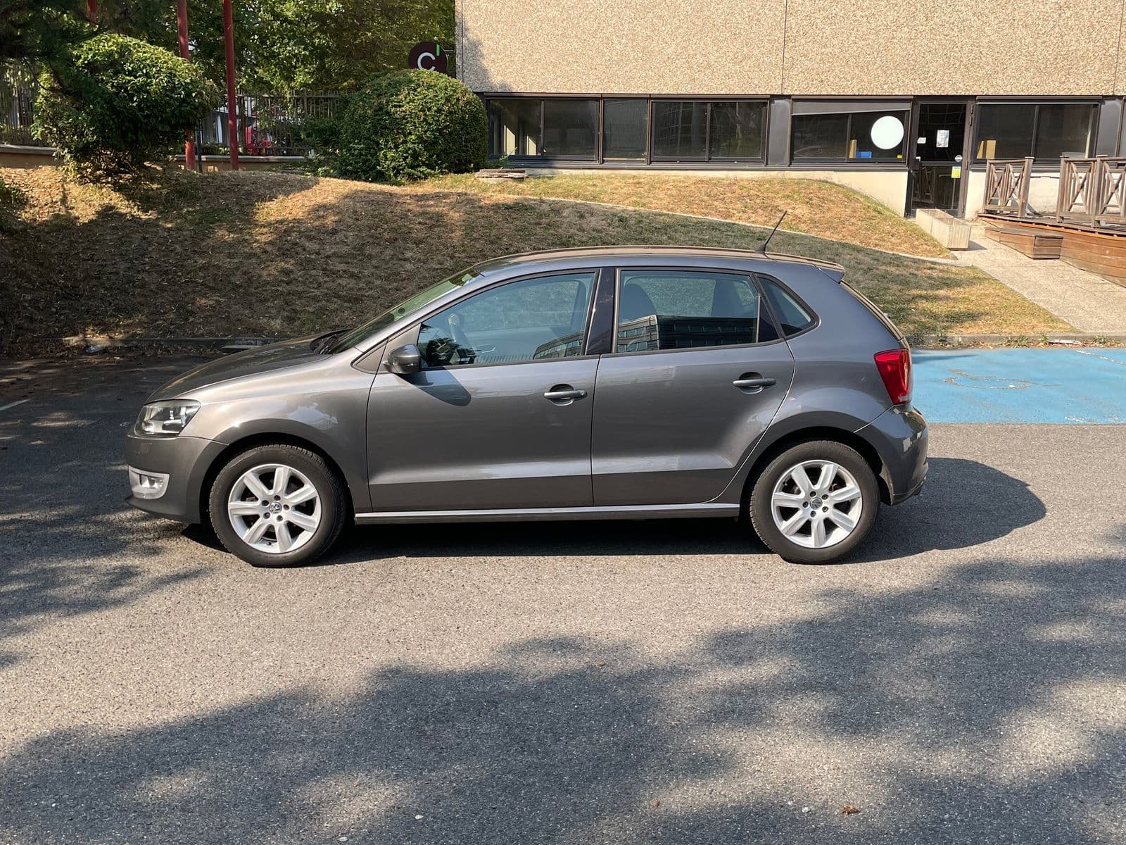 Volkswagen Polo 1.6 TDI 90 ch Confortline Gris