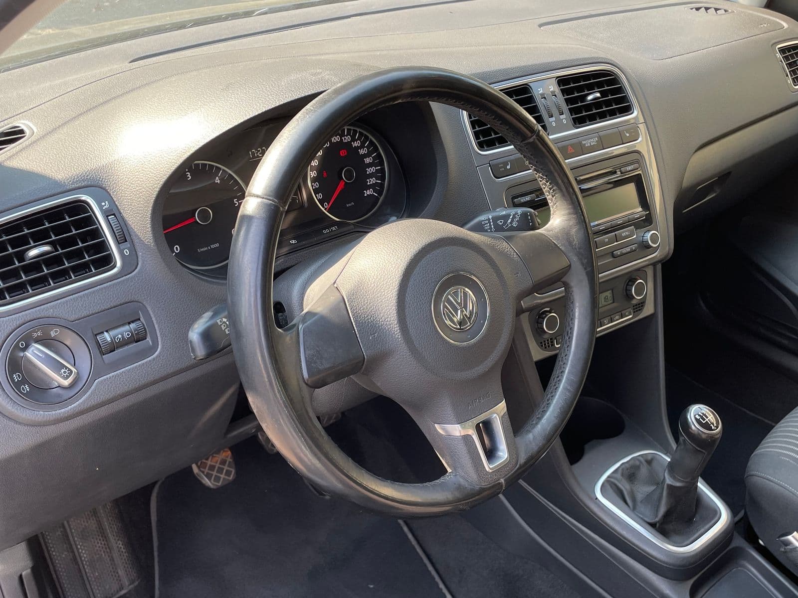Volkswagen Polo 1.6 TDI 90 ch Confortline Gris
