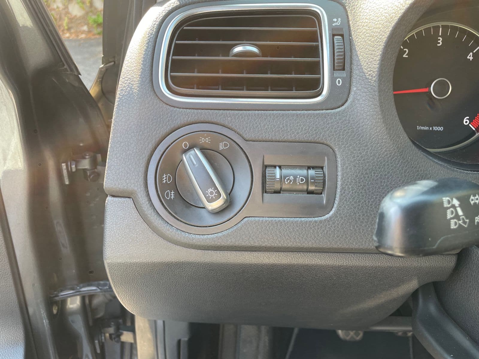 Volkswagen Polo 1.6 TDI 90 ch Confortline Gris