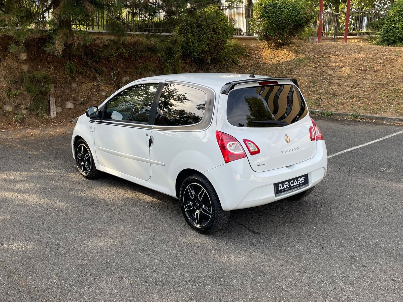 Renault Twingo II 1.2 16v 75 ch Privilège Blanc