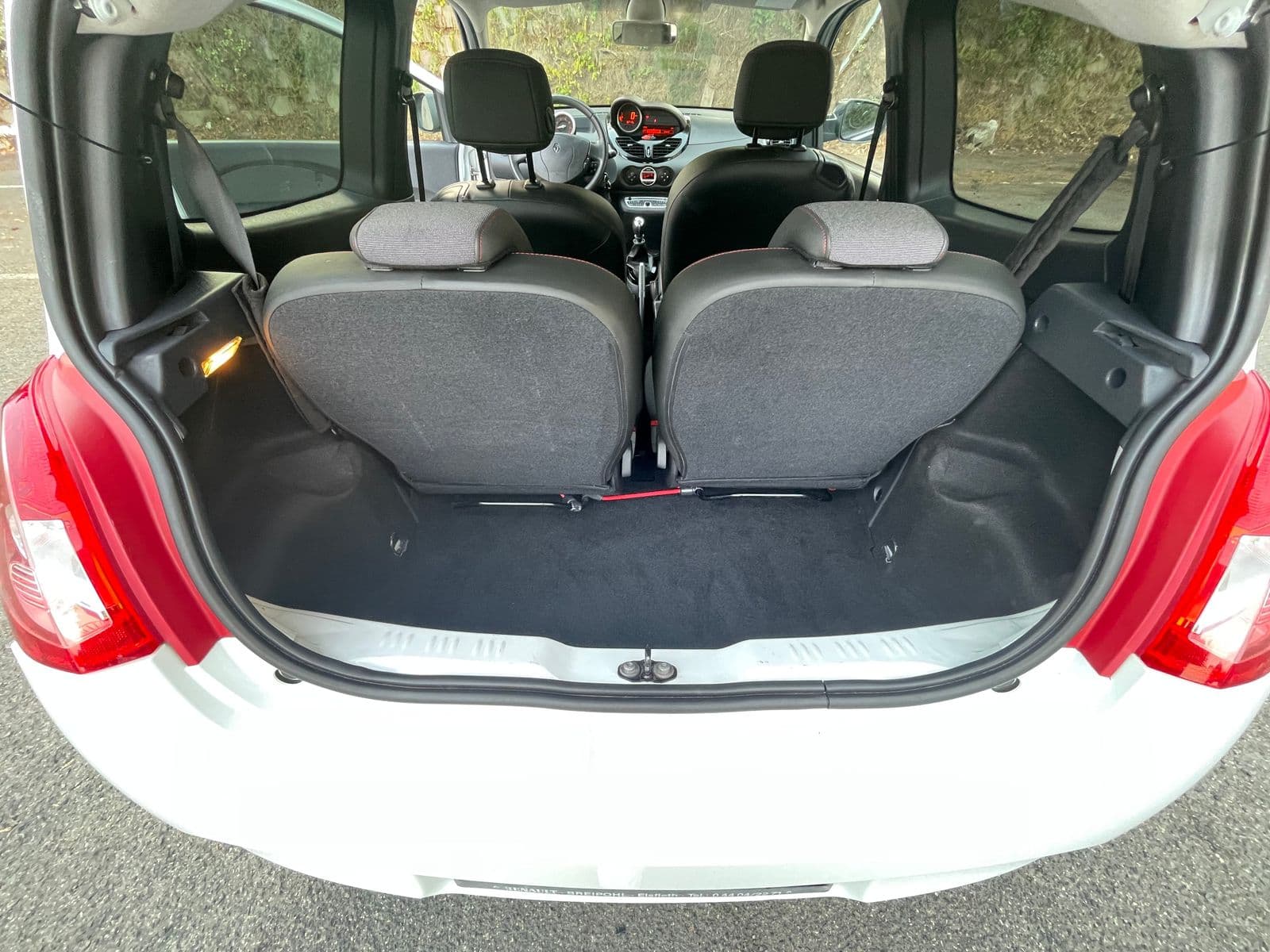 Renault Twingo II 1.2 16v 75 ch Privilège Blanc