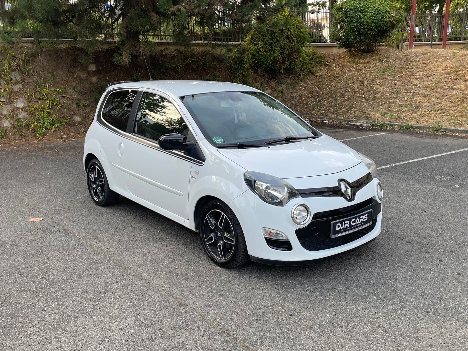 Renault Twingo II 1.2 16v 75 ch Privilège Blanc