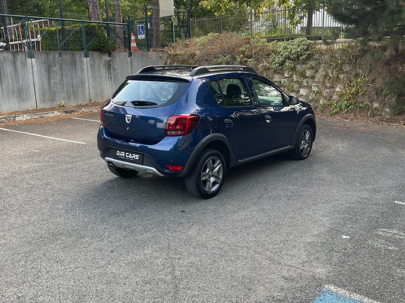 Dacia Sandero 1.5 dCi 90 ch Easy-R Stepway Bleu