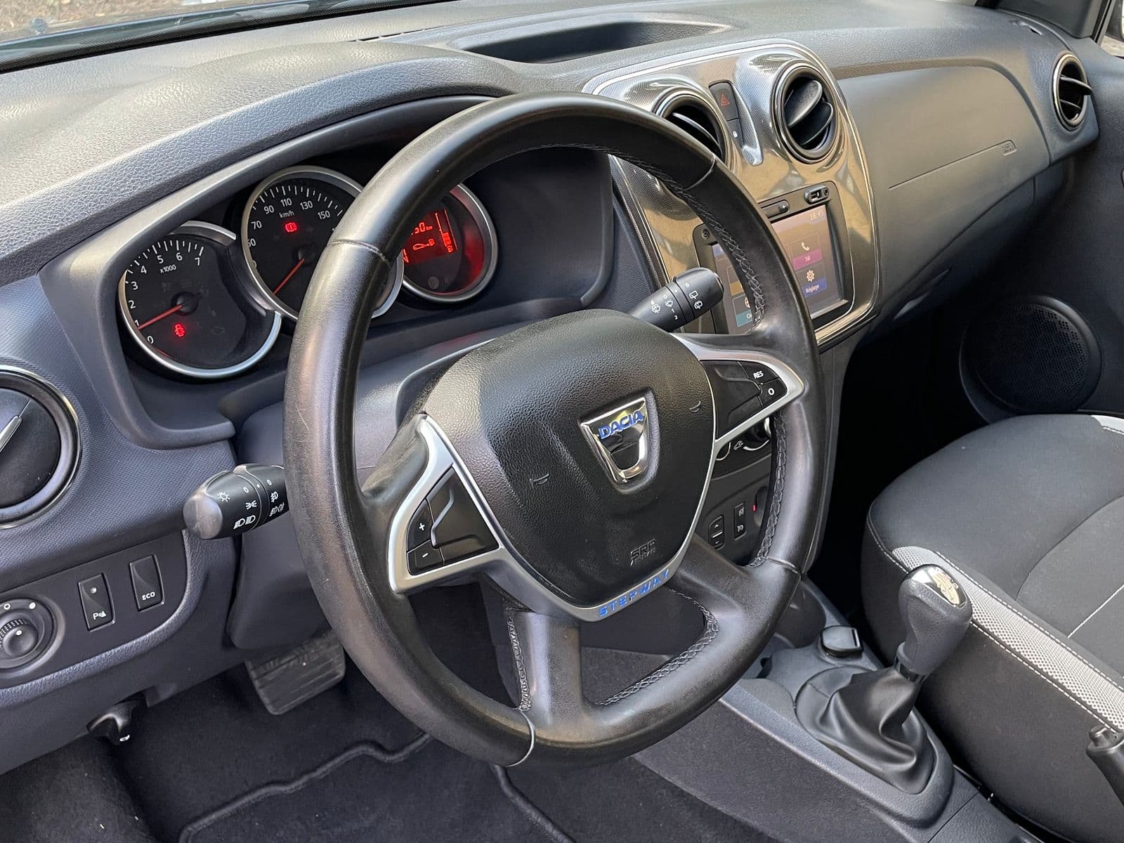 Dacia Sandero 1.5 dCi 90 ch Easy-R Stepway Bleu