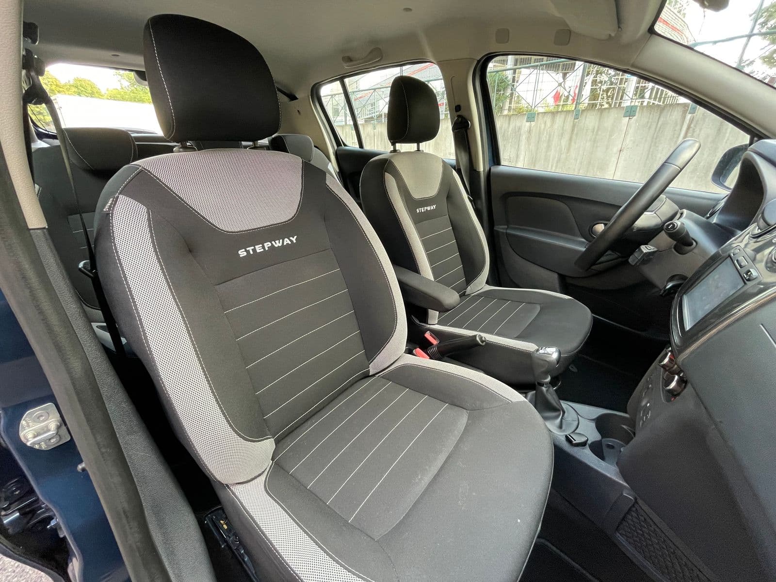 Dacia Sandero 1.5 dCi 90 ch Easy-R Stepway Bleu