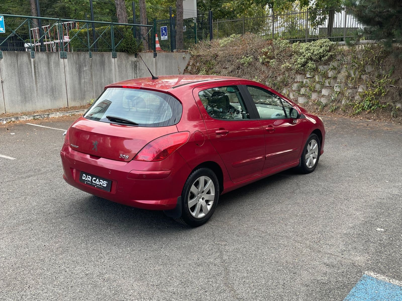 Peugeot 308 2.0 HDi 136 ch FAP Premium Rouge