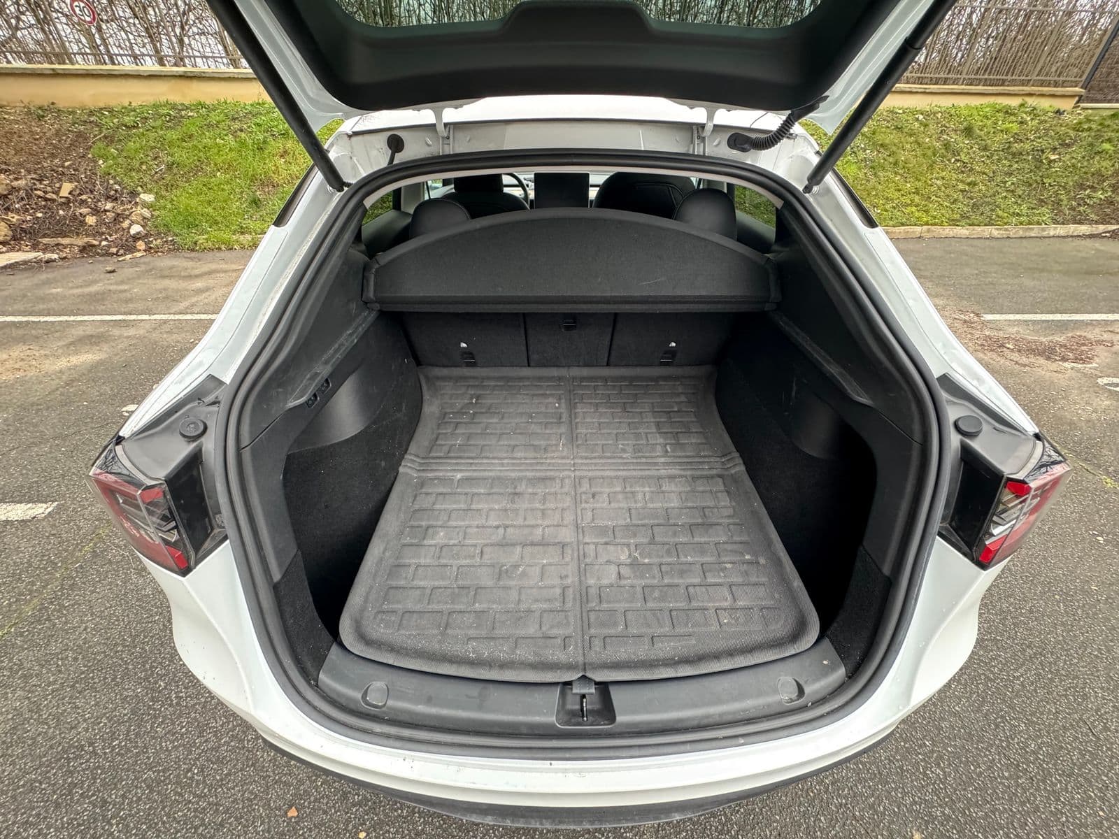 Tesla Model Y Blanc