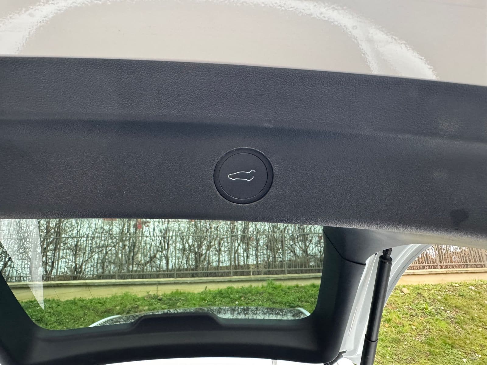Tesla Model Y Blanc