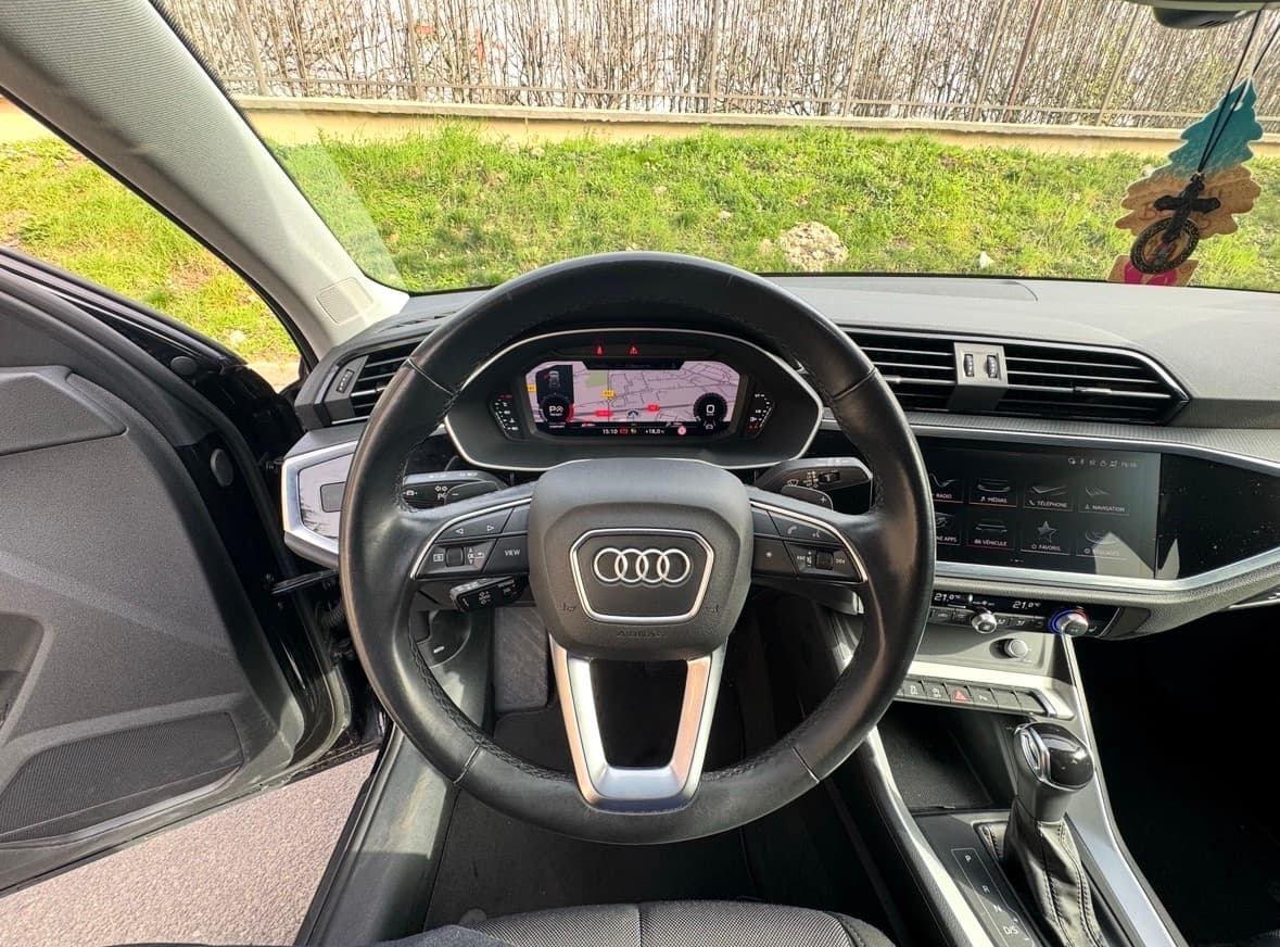 Audi Q3 Noir
