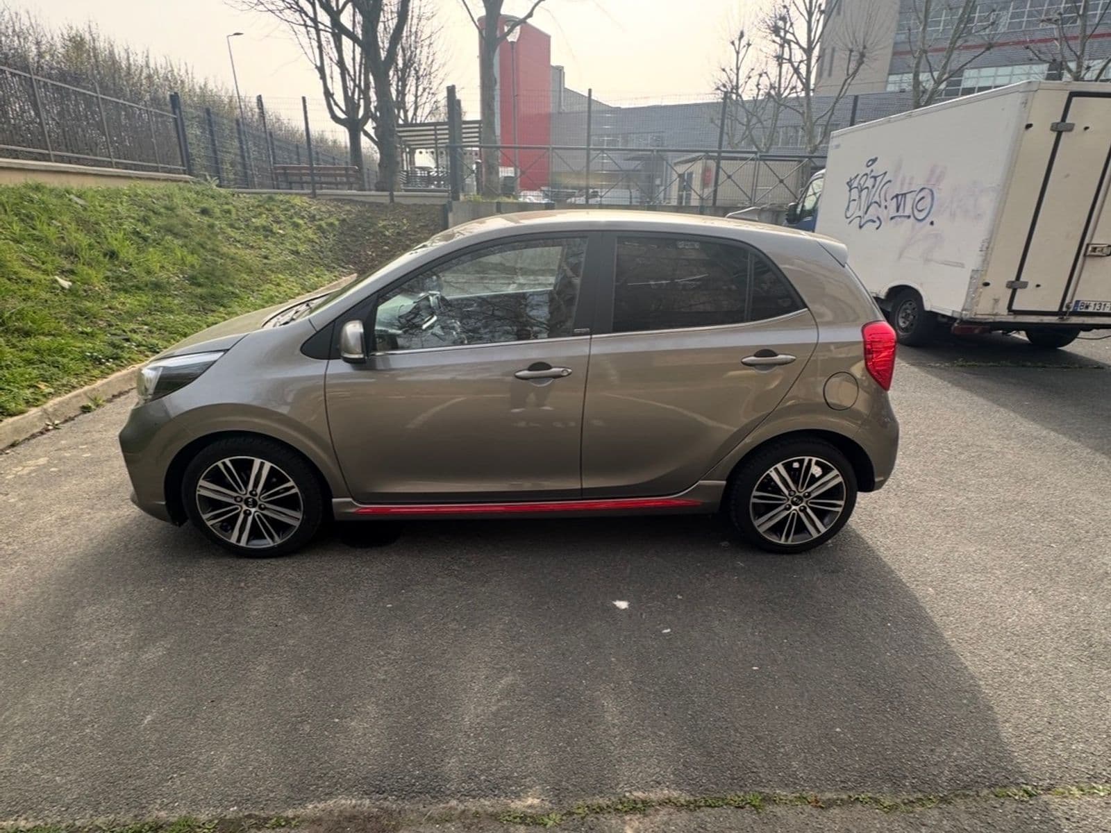 Kia Picanto Gris