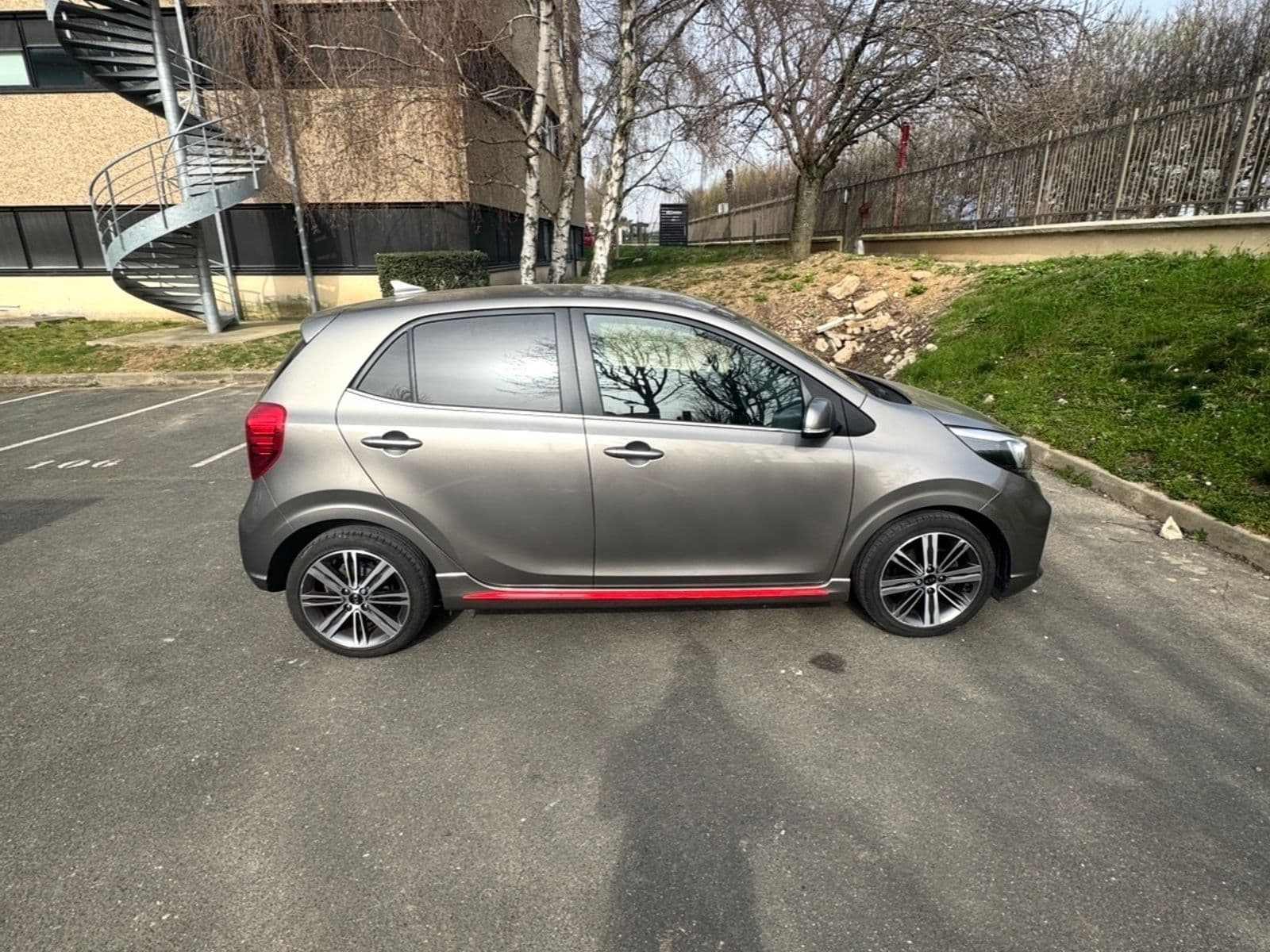 Kia Picanto Gris
