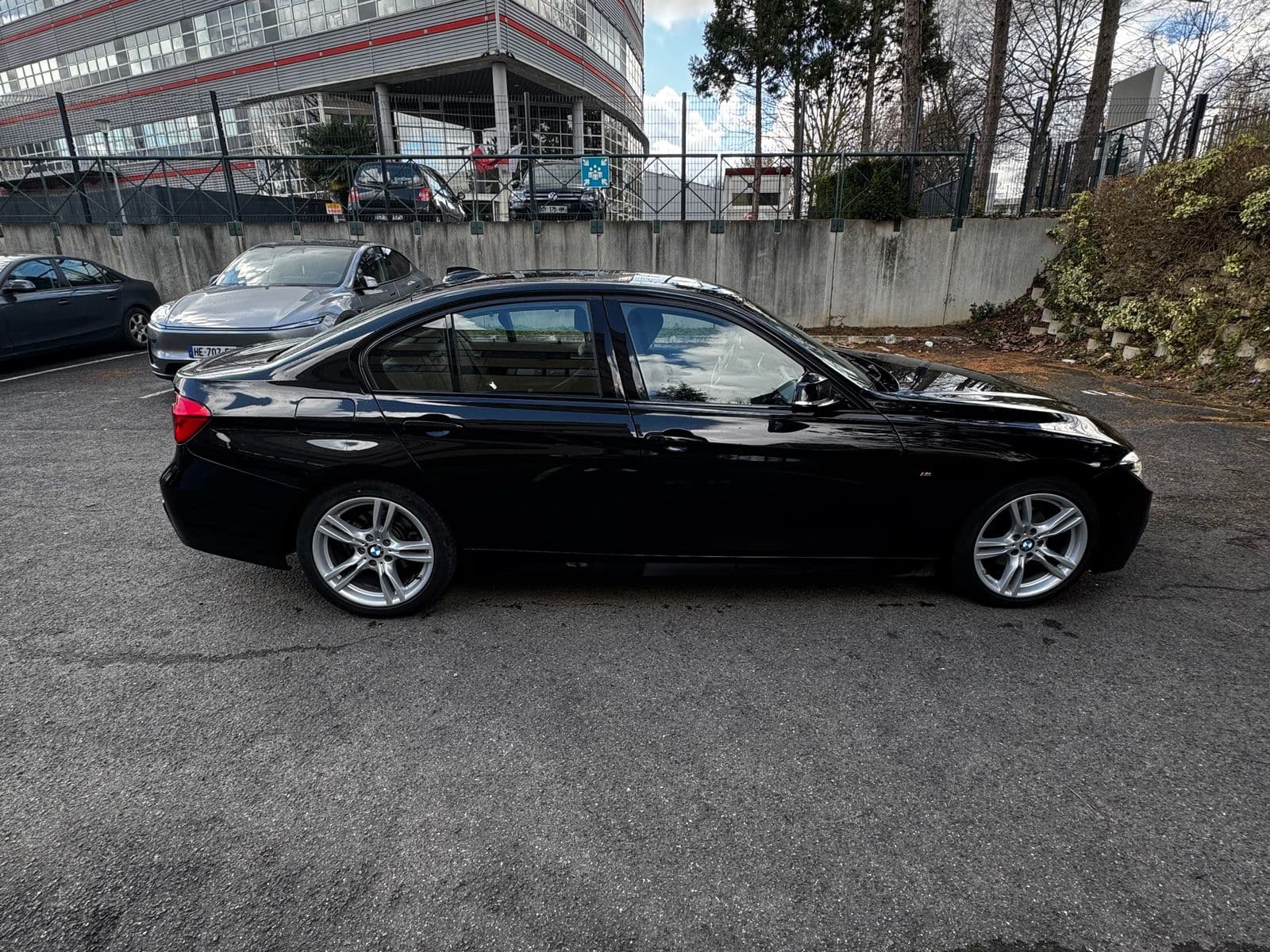 BMW Série 3 Noir