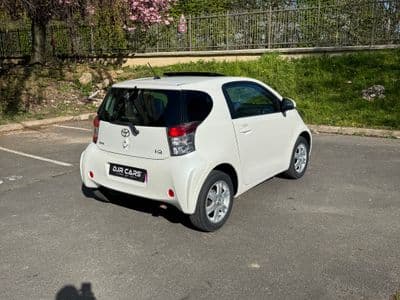 Toyota iQ Blanc