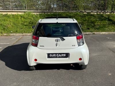 Toyota iQ Blanc