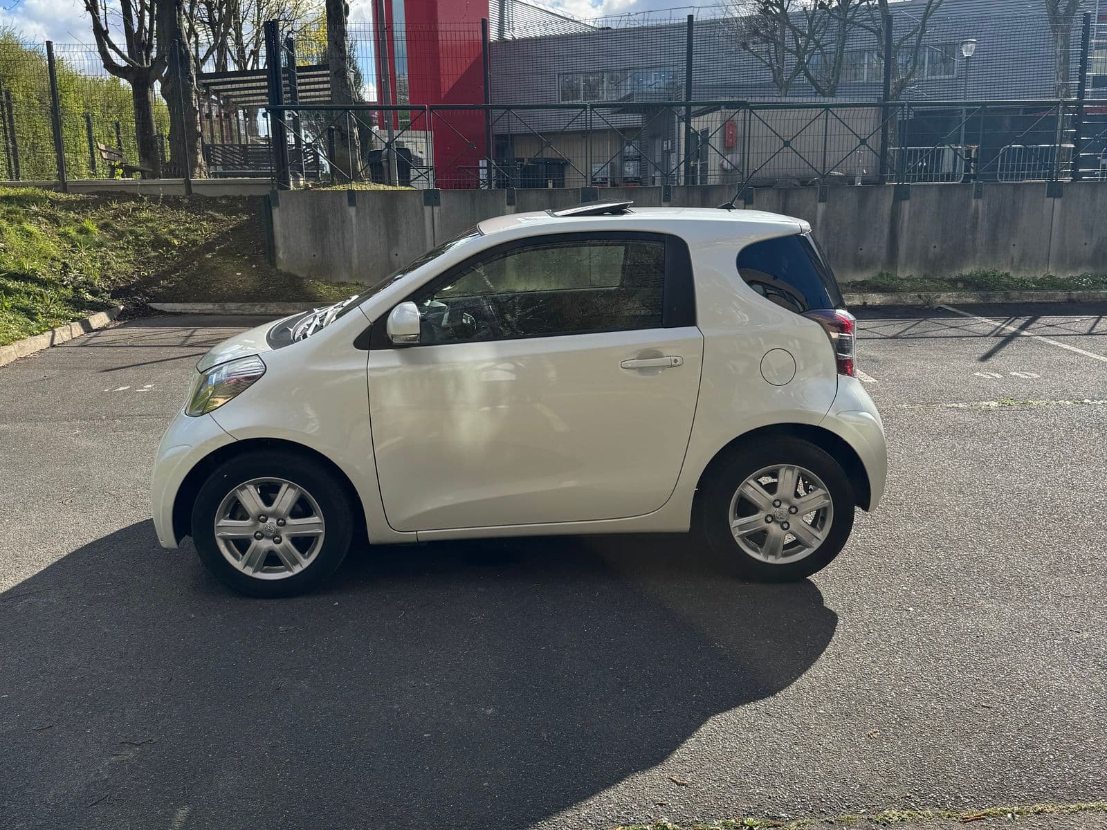Toyota iQ Blanc
