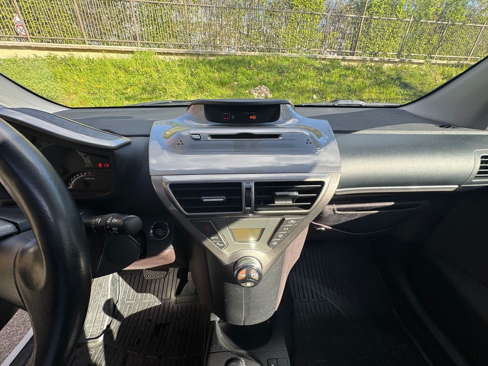 Toyota iQ Blanc