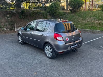 Renault Clio Gris