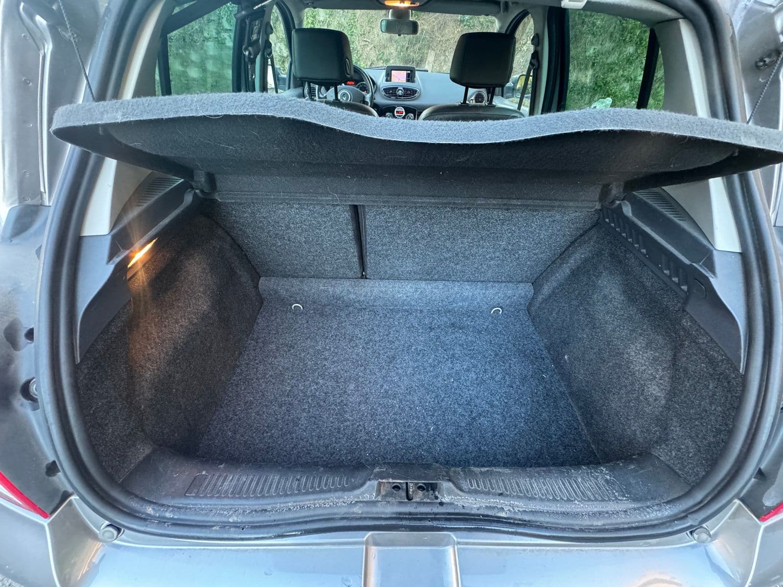 Renault Clio Gris