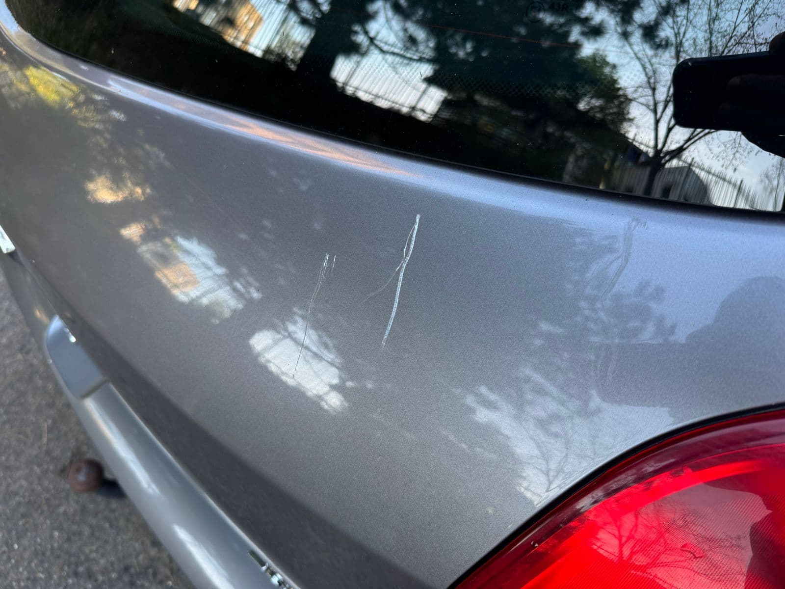 Renault Clio Gris