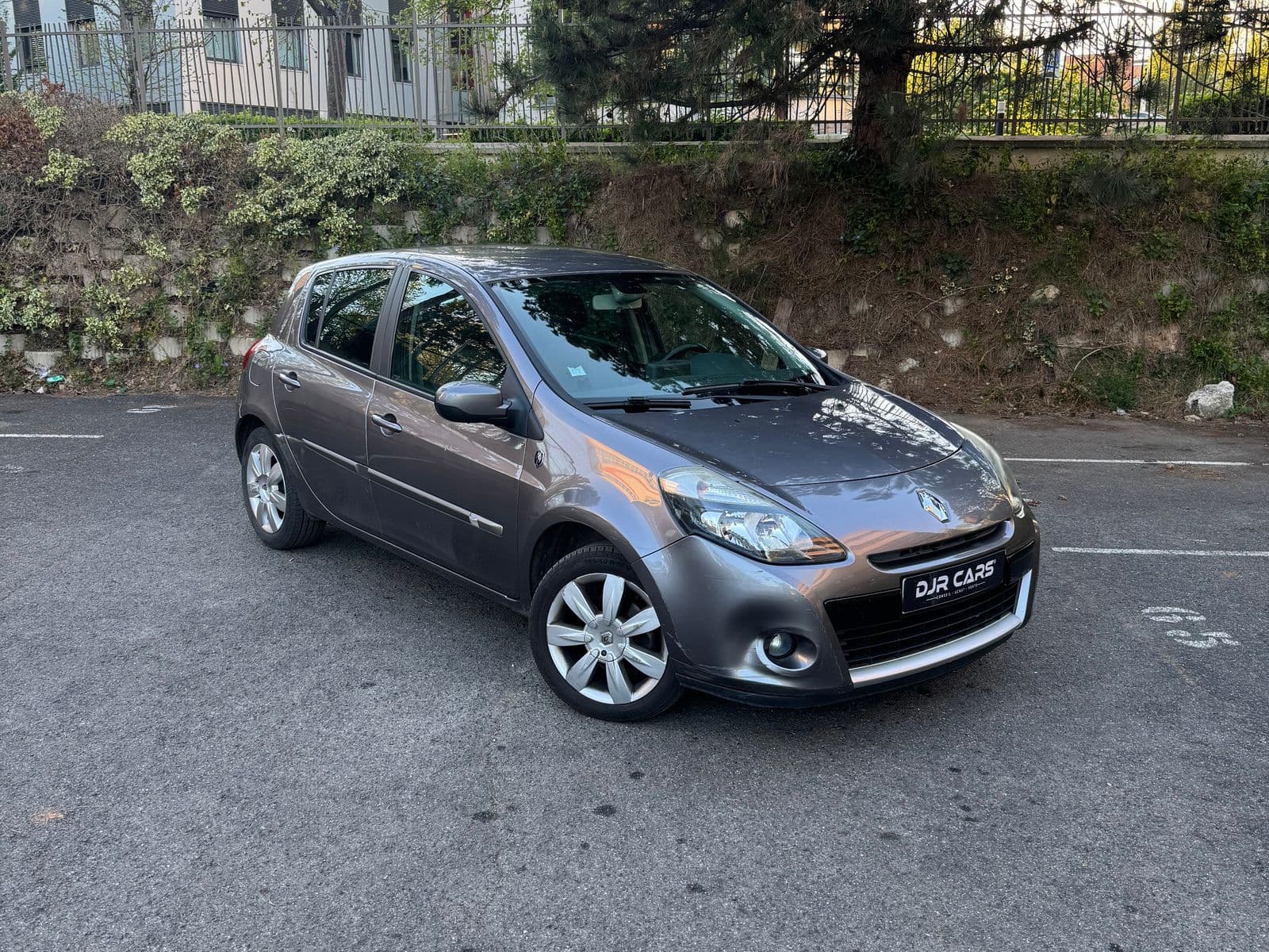 Renault Clio Gris