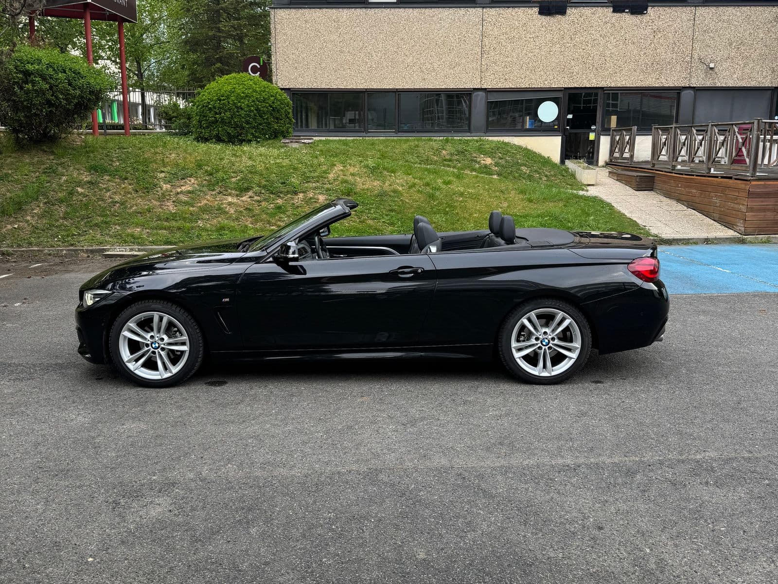 BMW Série 4 Cabriolet 420i M Sport Noir