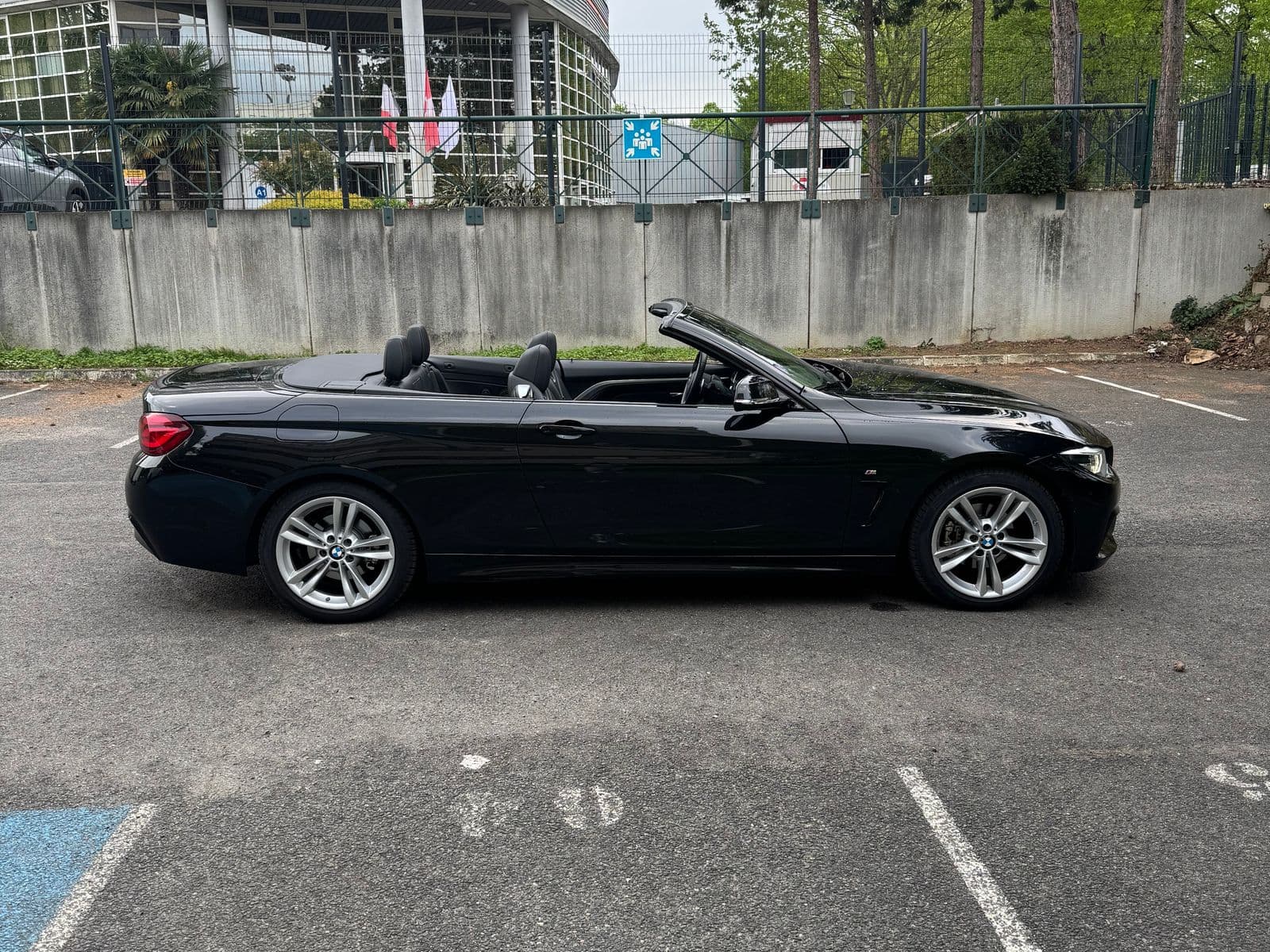 BMW Série 4 Cabriolet 420i M Sport Noir