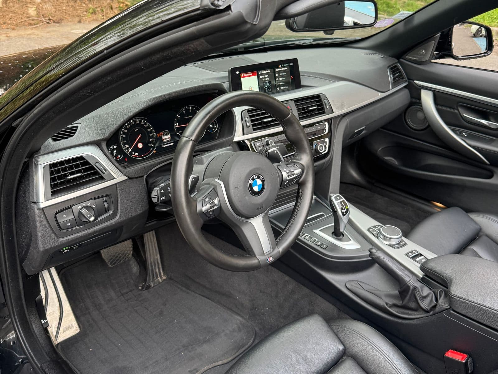 BMW Série 4 Cabriolet 420i M Sport Noir