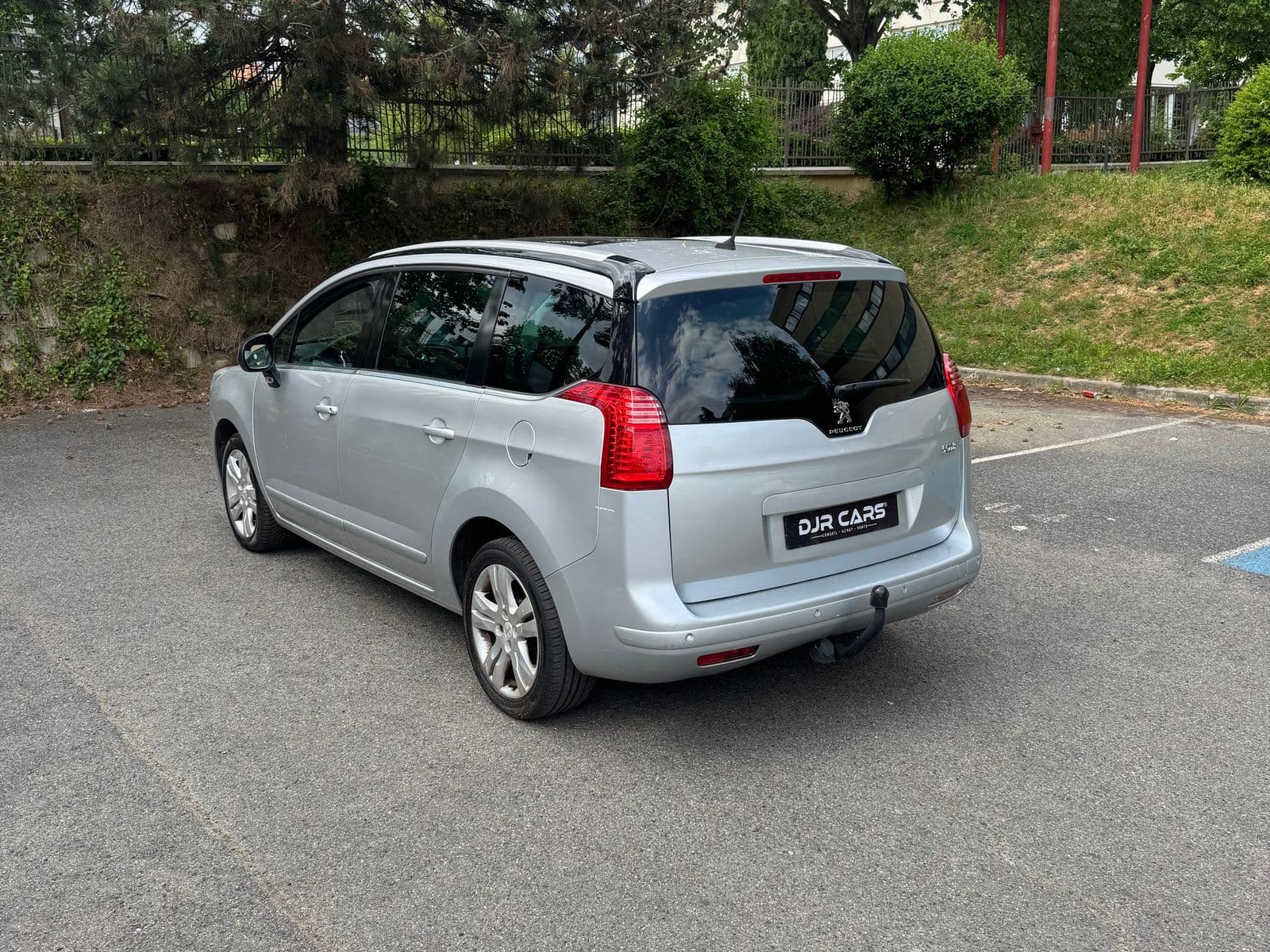Peugeot 5008 Allure Gris