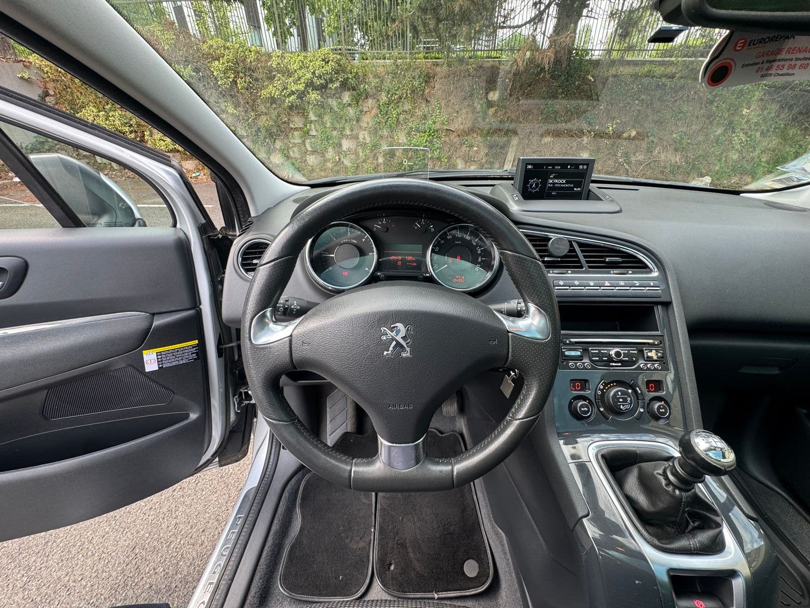 Peugeot 5008 Allure Gris