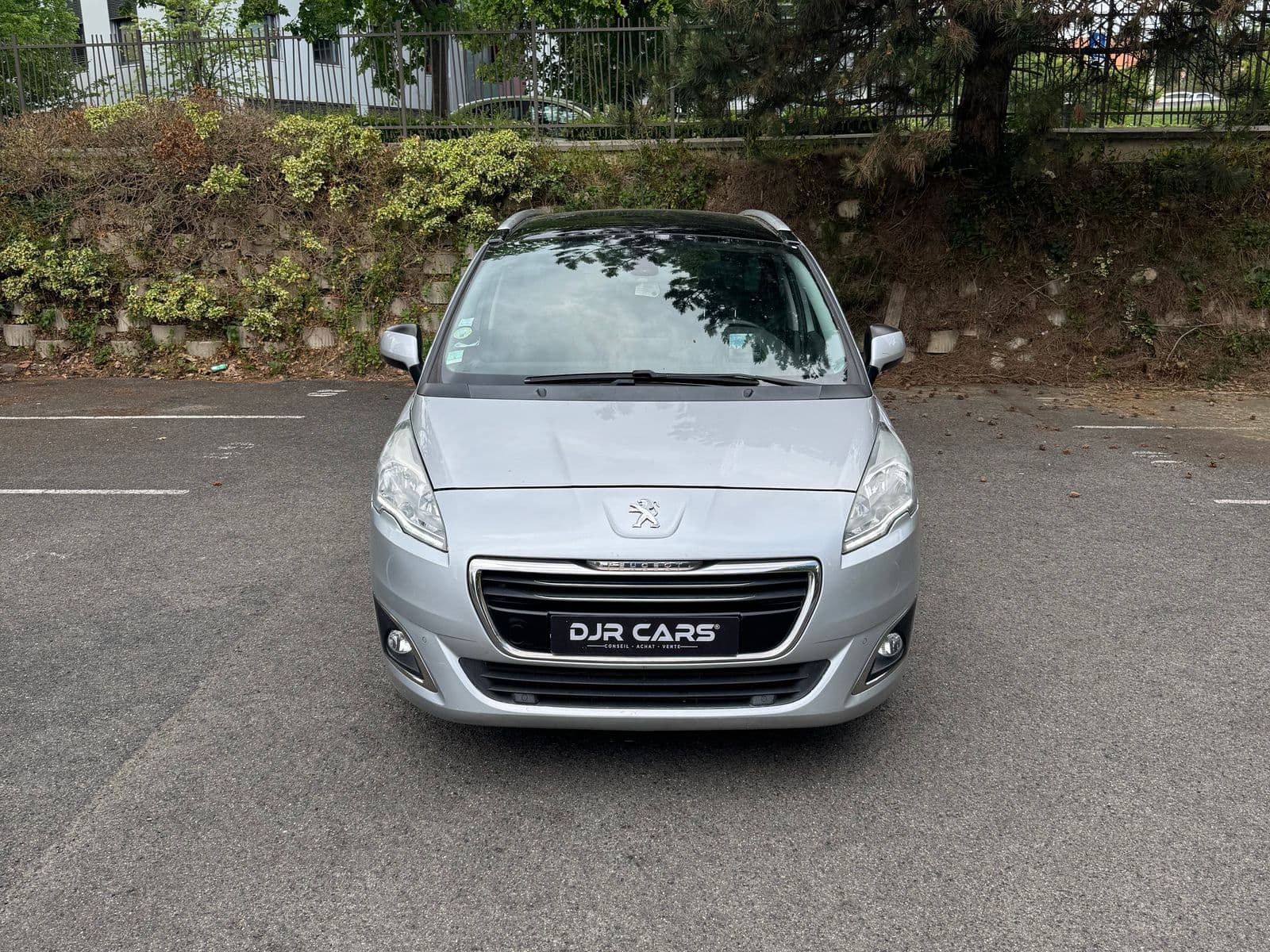 Peugeot 5008 Allure Gris